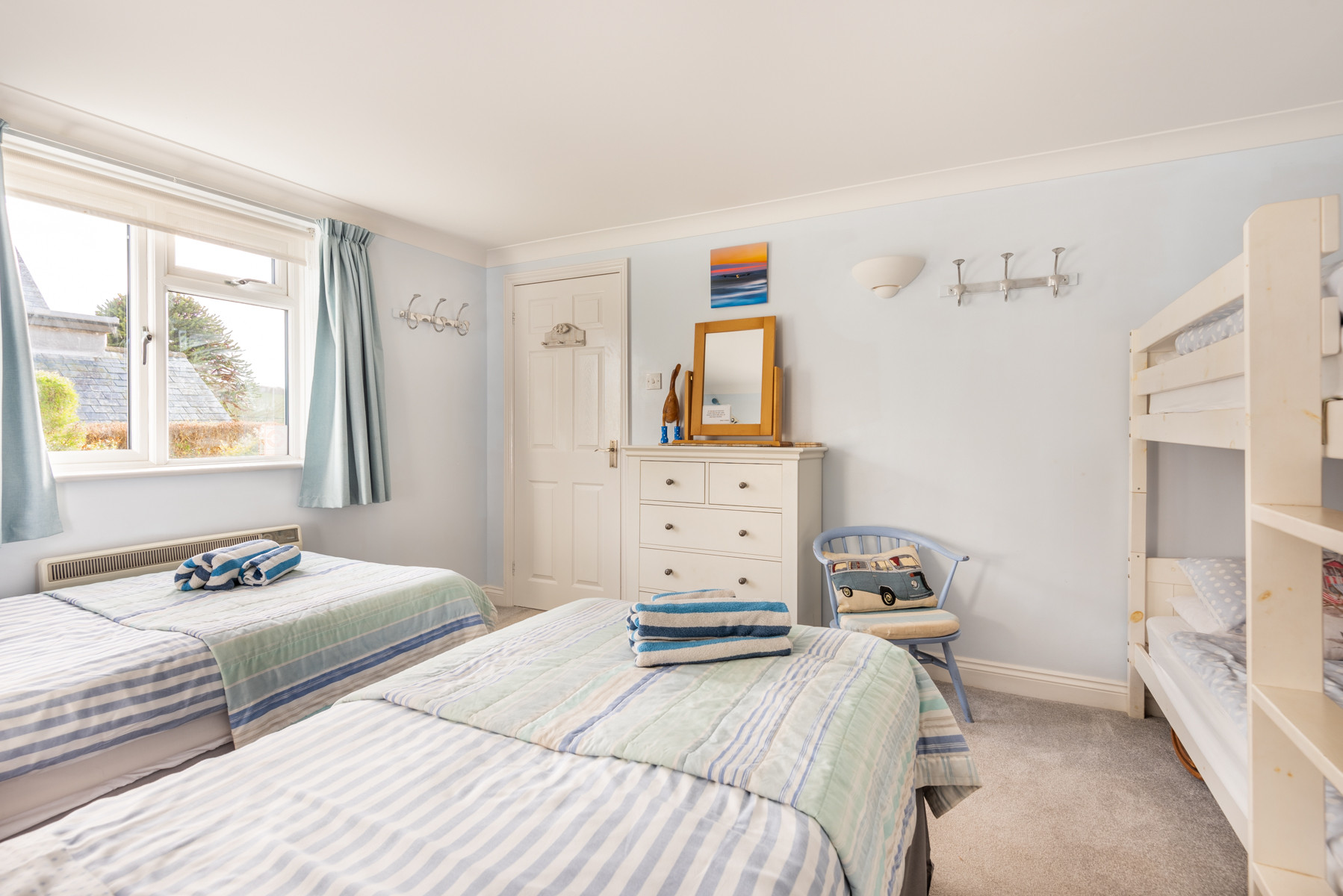 Shows the layout of bedroom 2