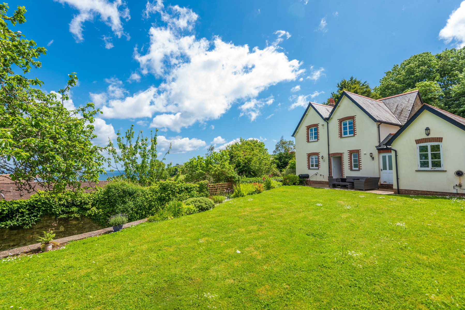 Looking towards the cottage from the back garden