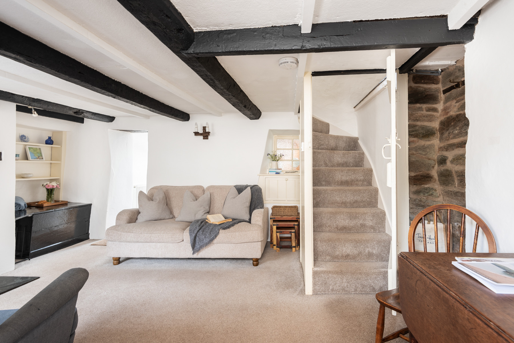 Another look at the lounge