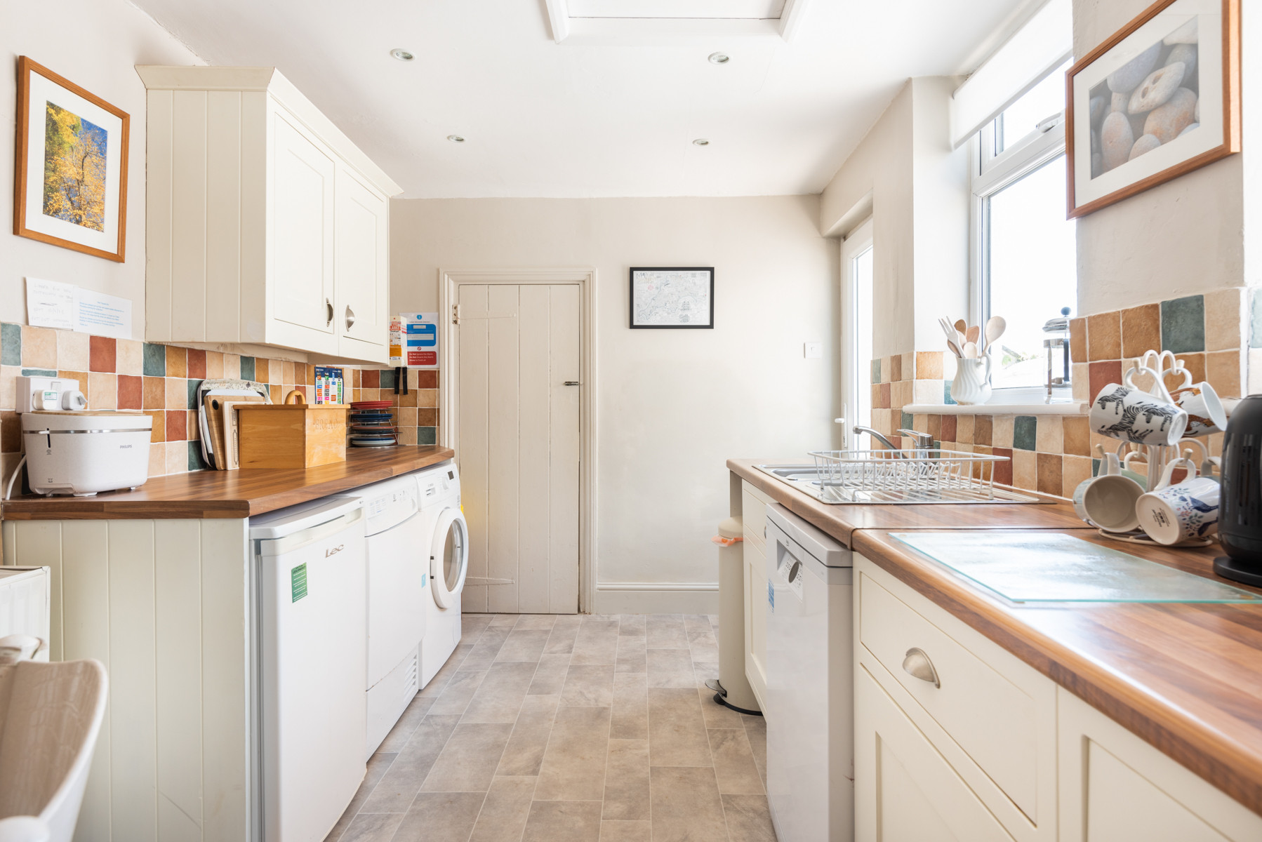 Another view of the kitchen