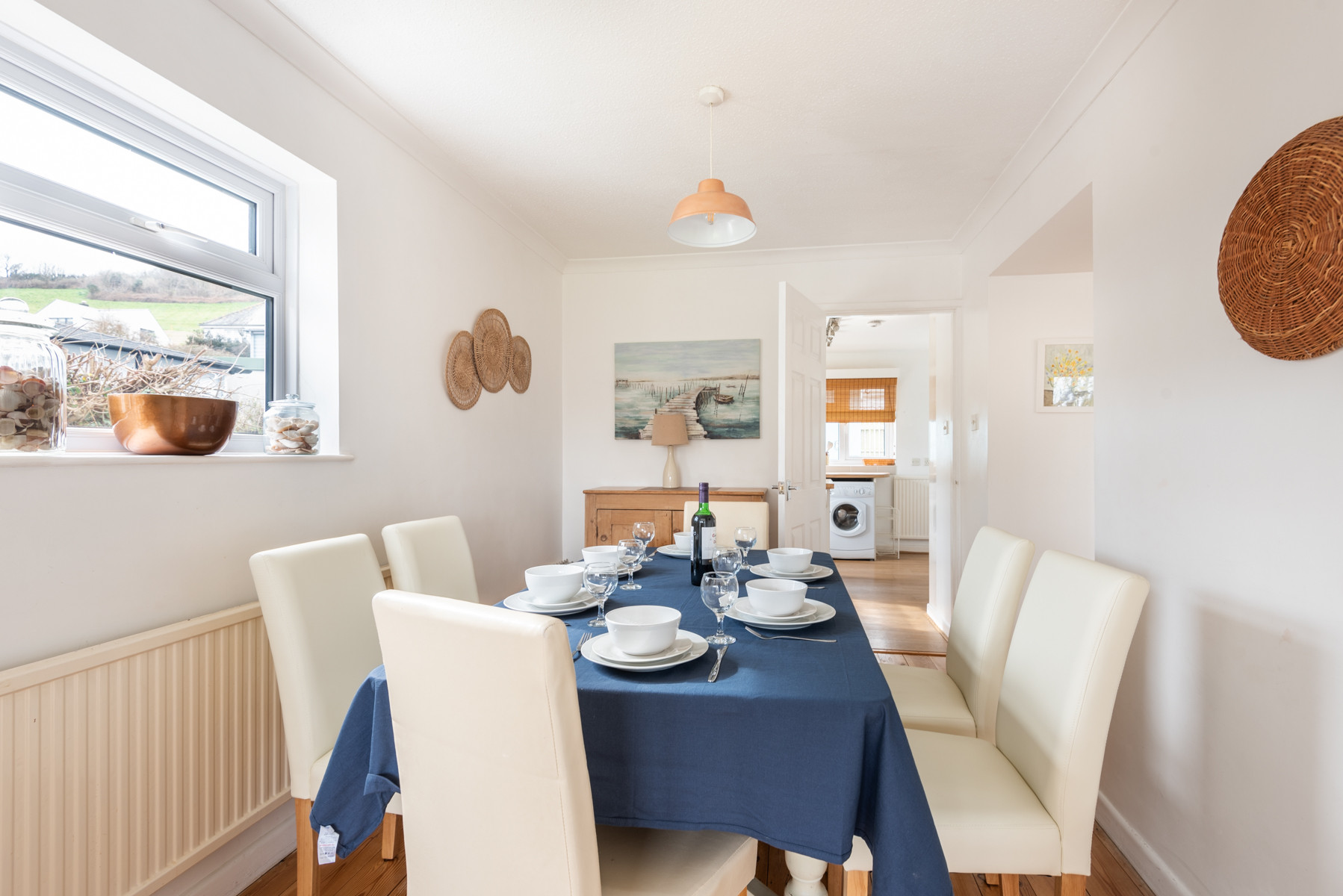 Another view of the dining area between the kitchen and lounge
