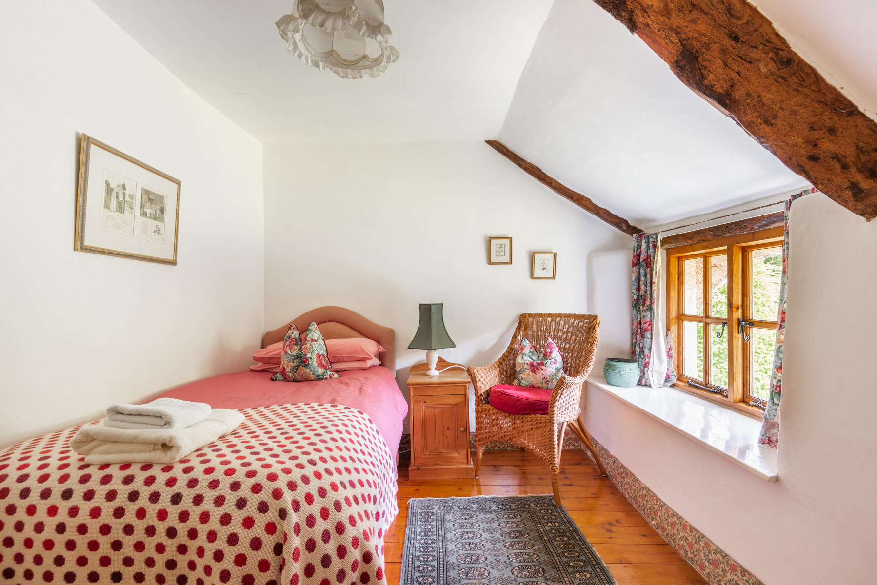 Bedroom 3 with single bed