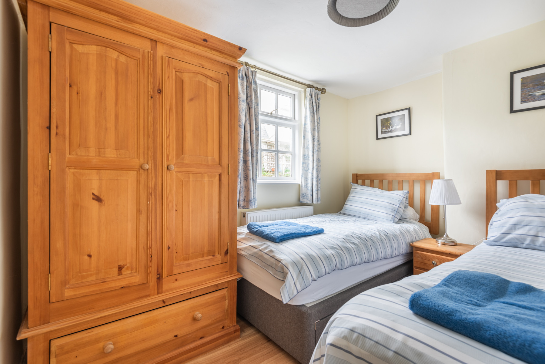 The second twin bedroom