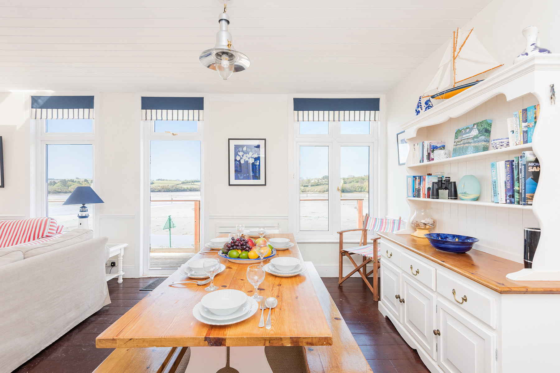 The open plan lounge dining room.
