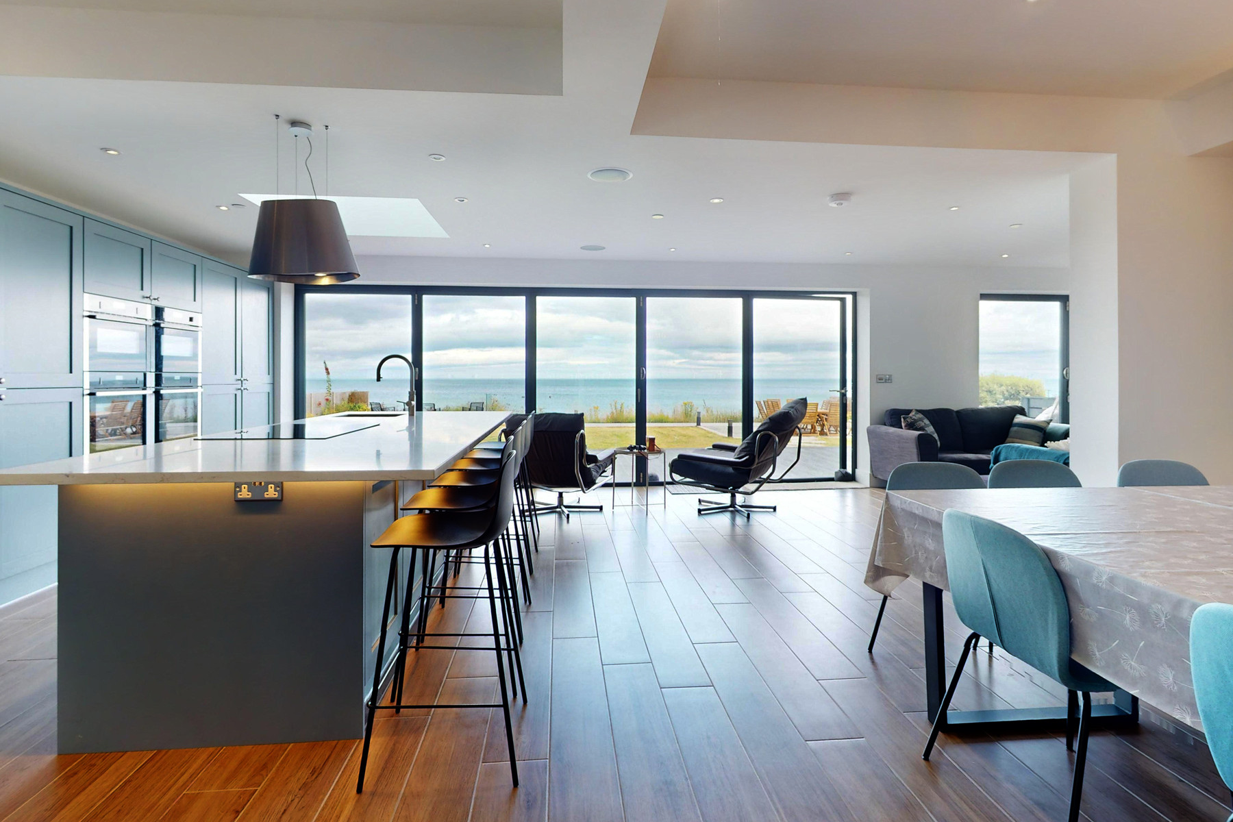 105 The Beach House 3