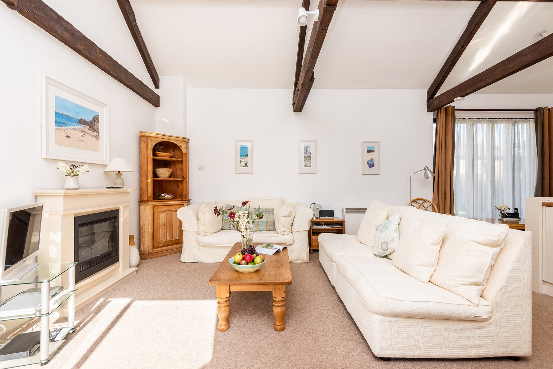 A look at the comfortable lounge. 