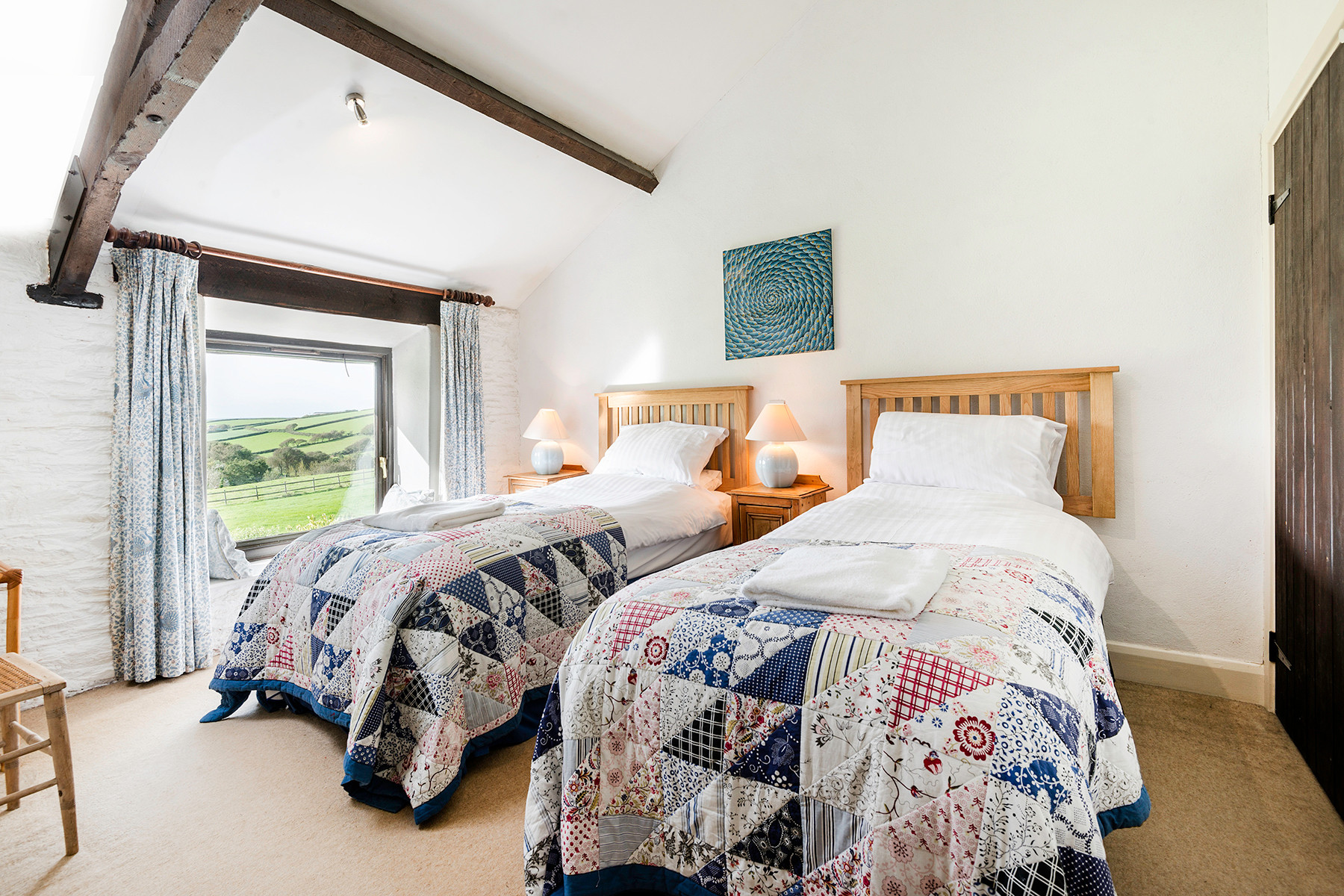 The pretty twin room