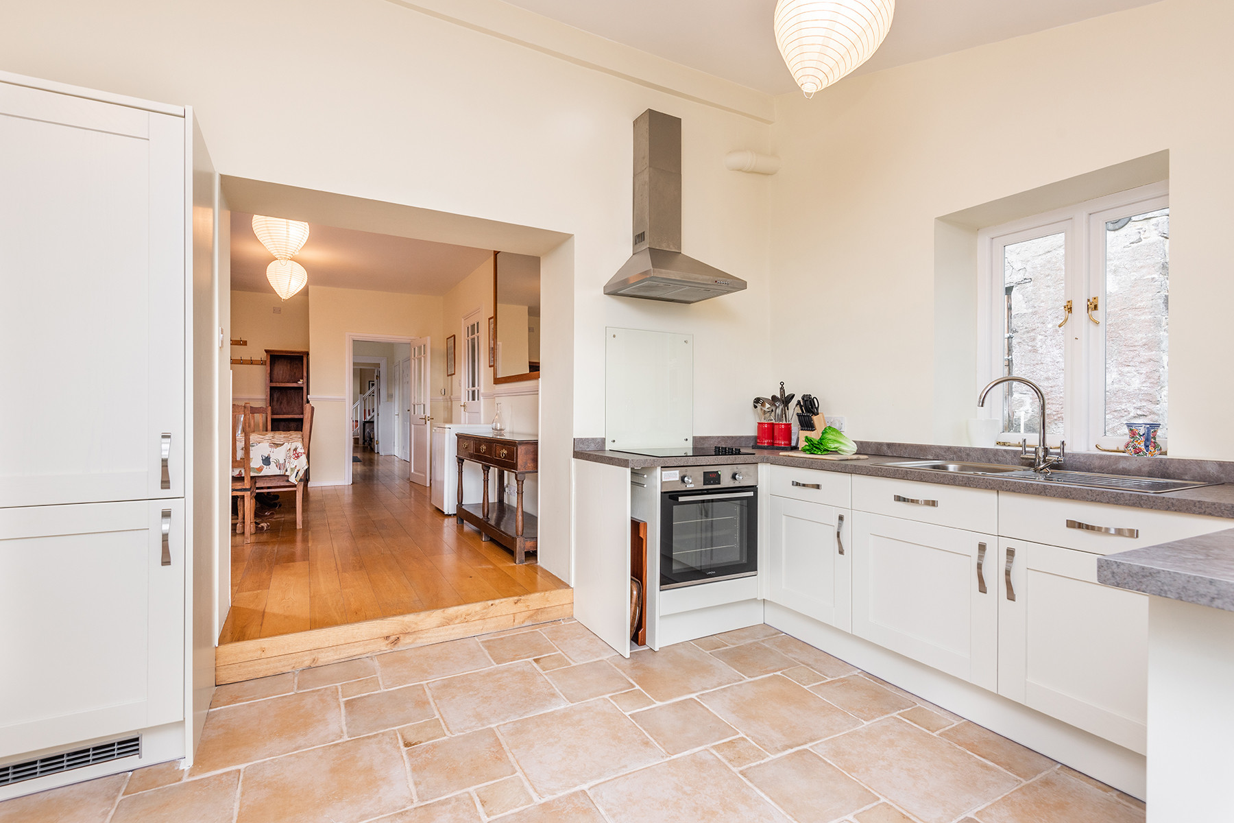Another look at the kitchen. 