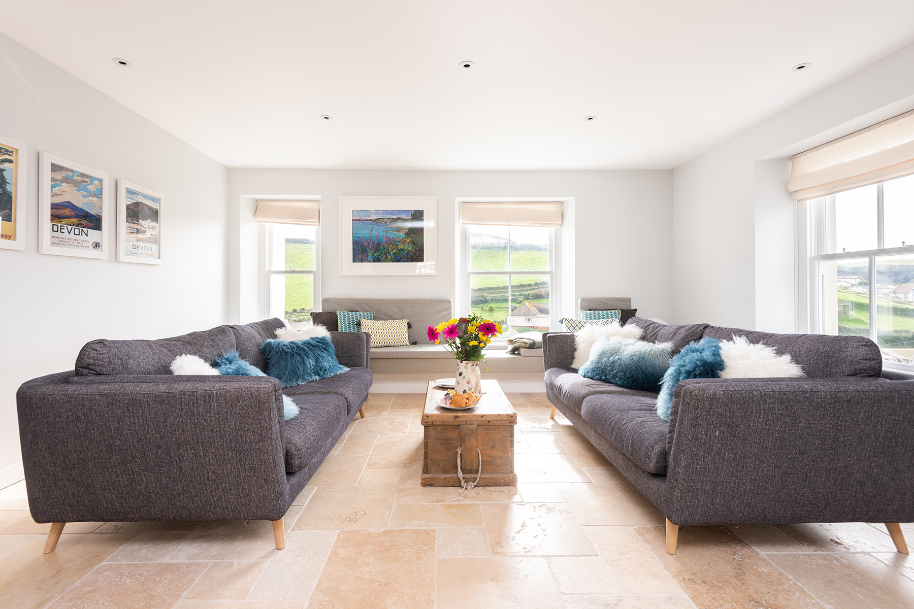 The cosy lounge area. 