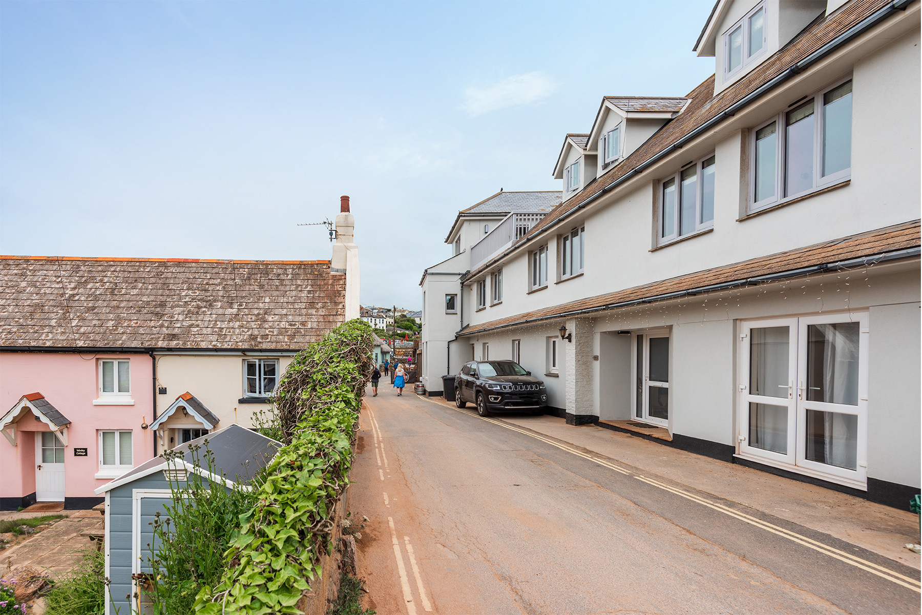 Armada House on the right, showing the windows of number 3. 