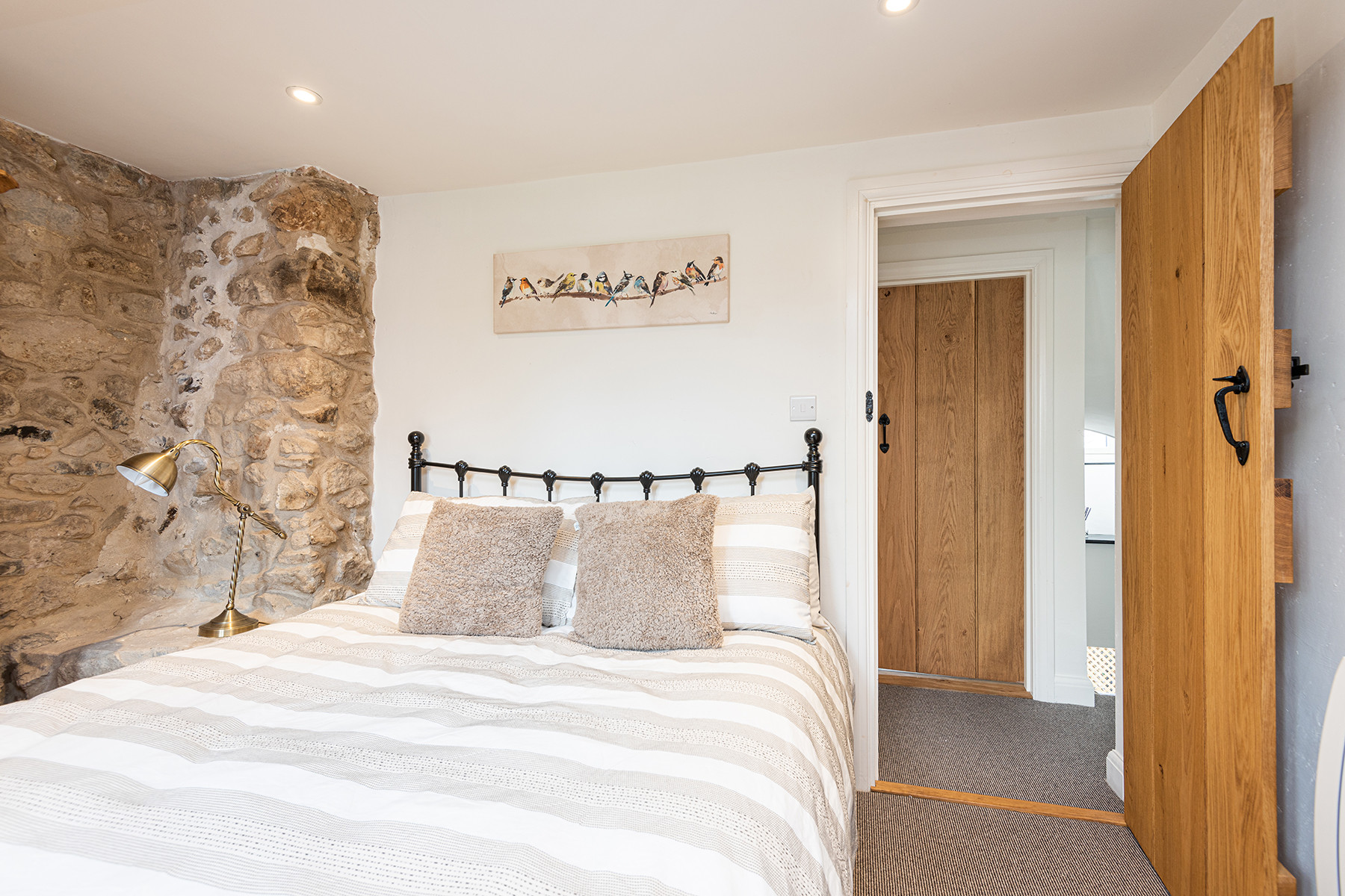 First Floor - Bedroom 1 - King Size Bed