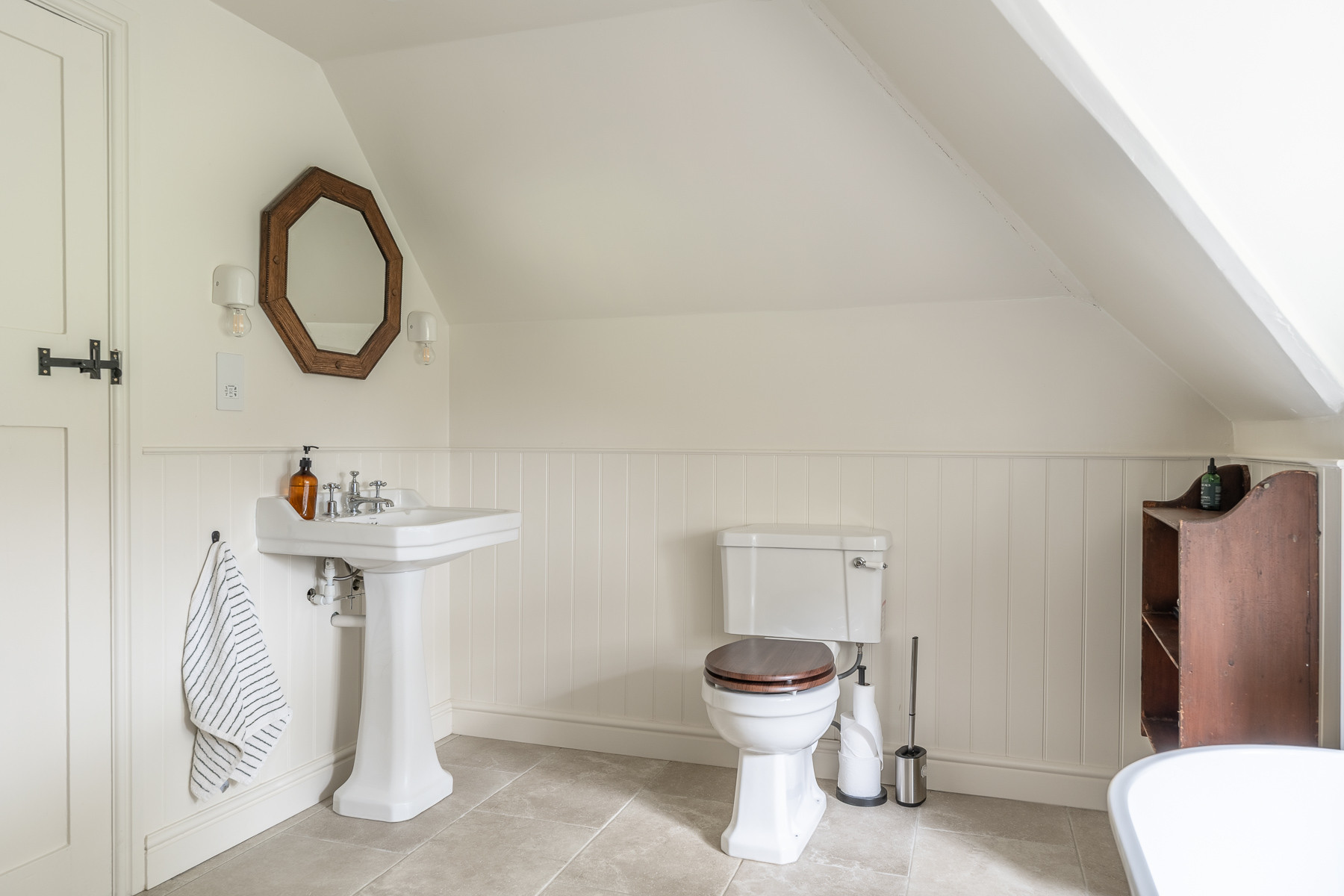 Property image 31 for THCA858