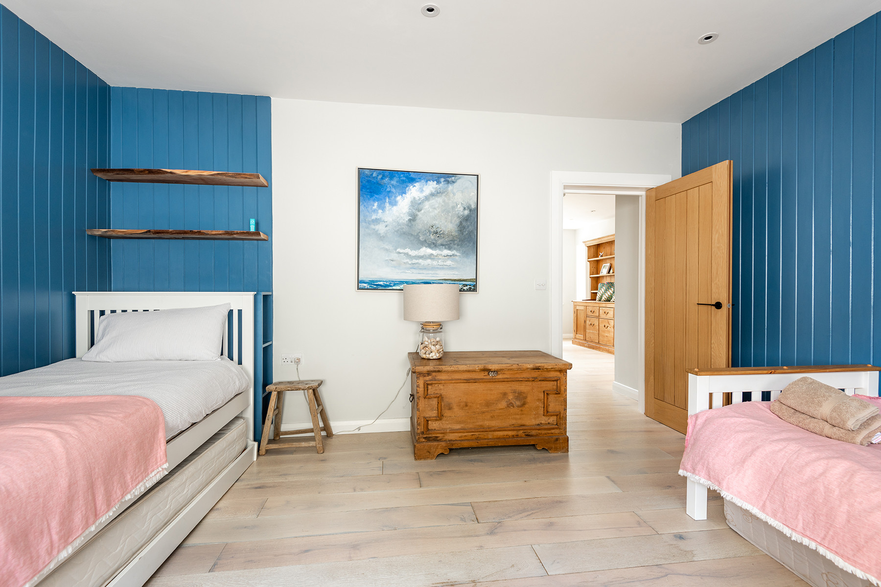 The first twin bedroom. 