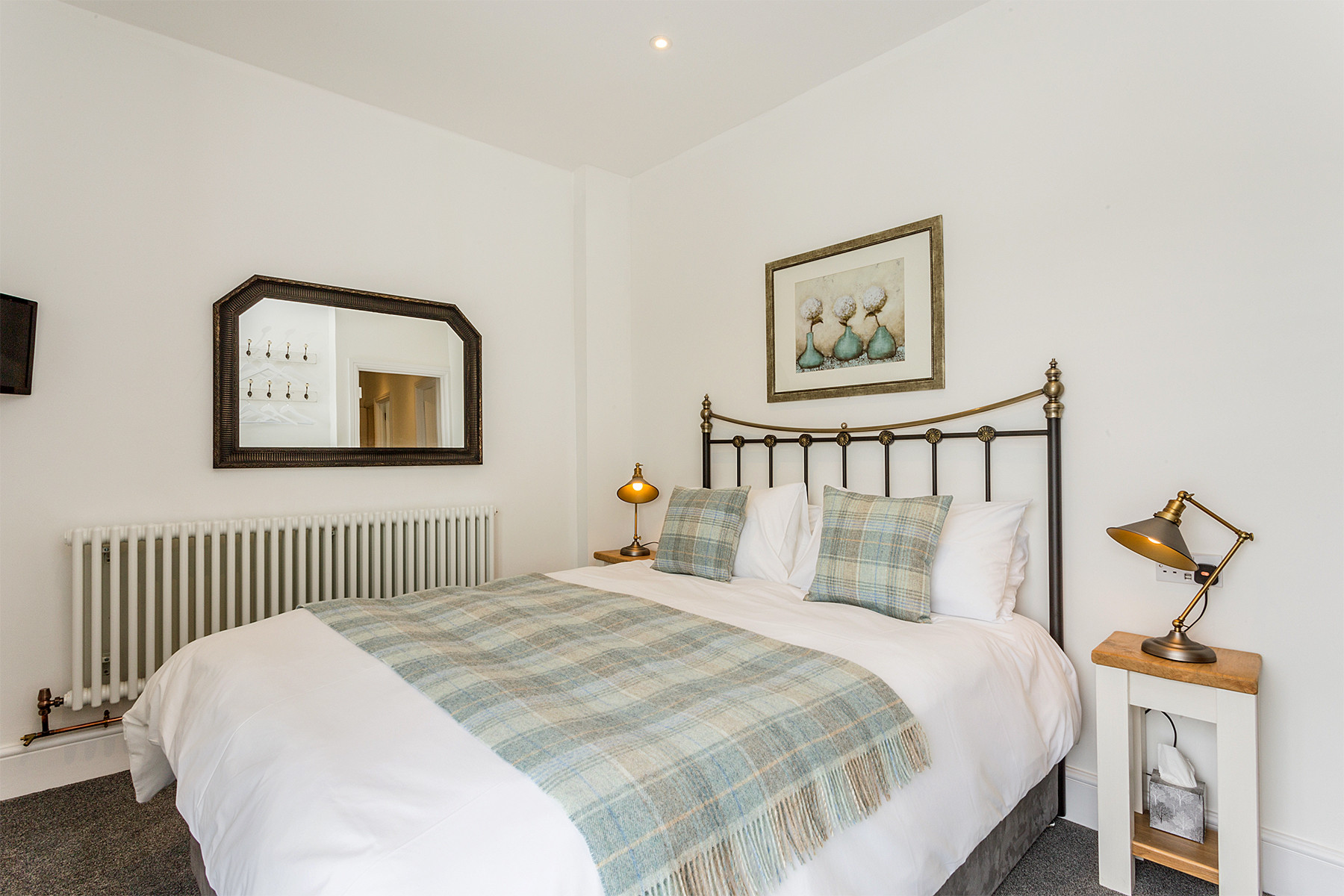 Master Bedroom with kingsize bed