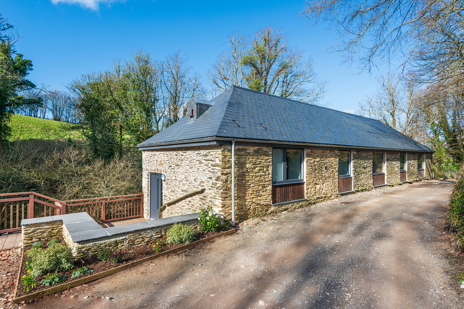 Another look at Willowplatt Barn.