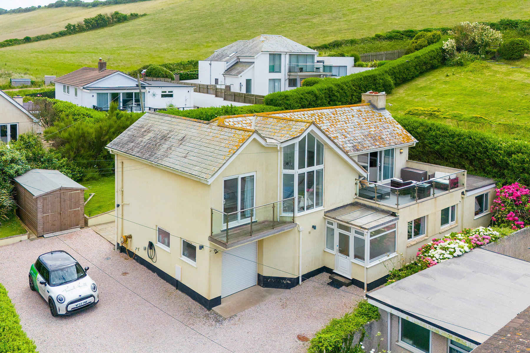 Detached and plenty of parking! 