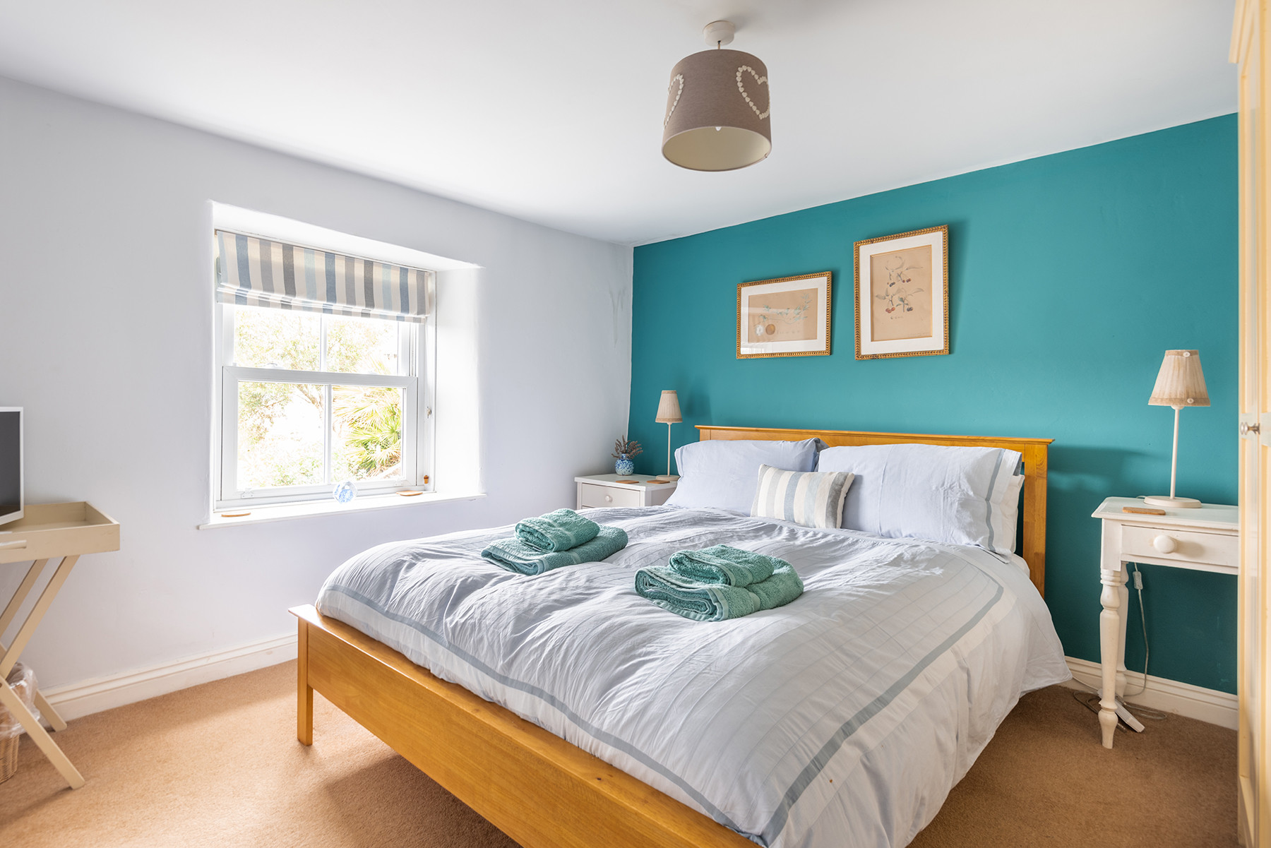 Upstairs bedroom - King bed