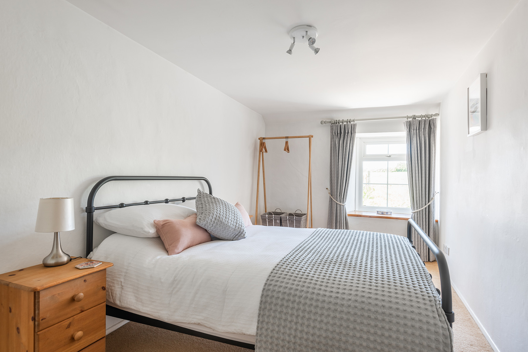 Another view of bedroom 2 with country views