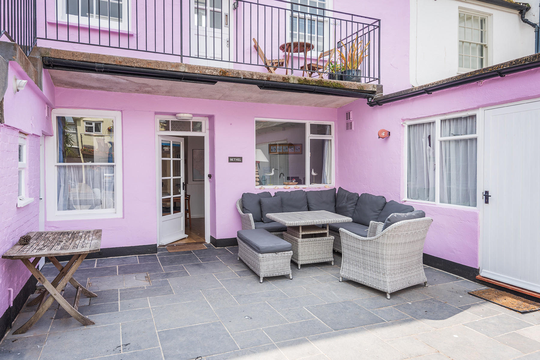 Another look at the rear patio