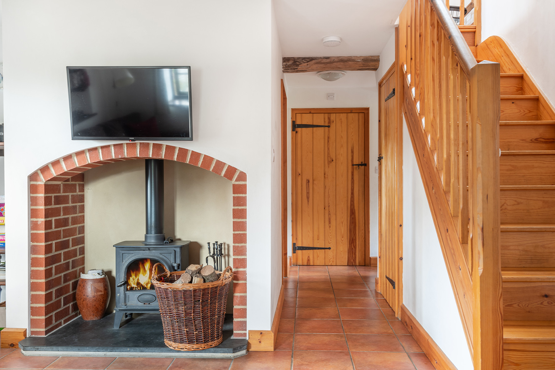 Another look at the cozy lounge