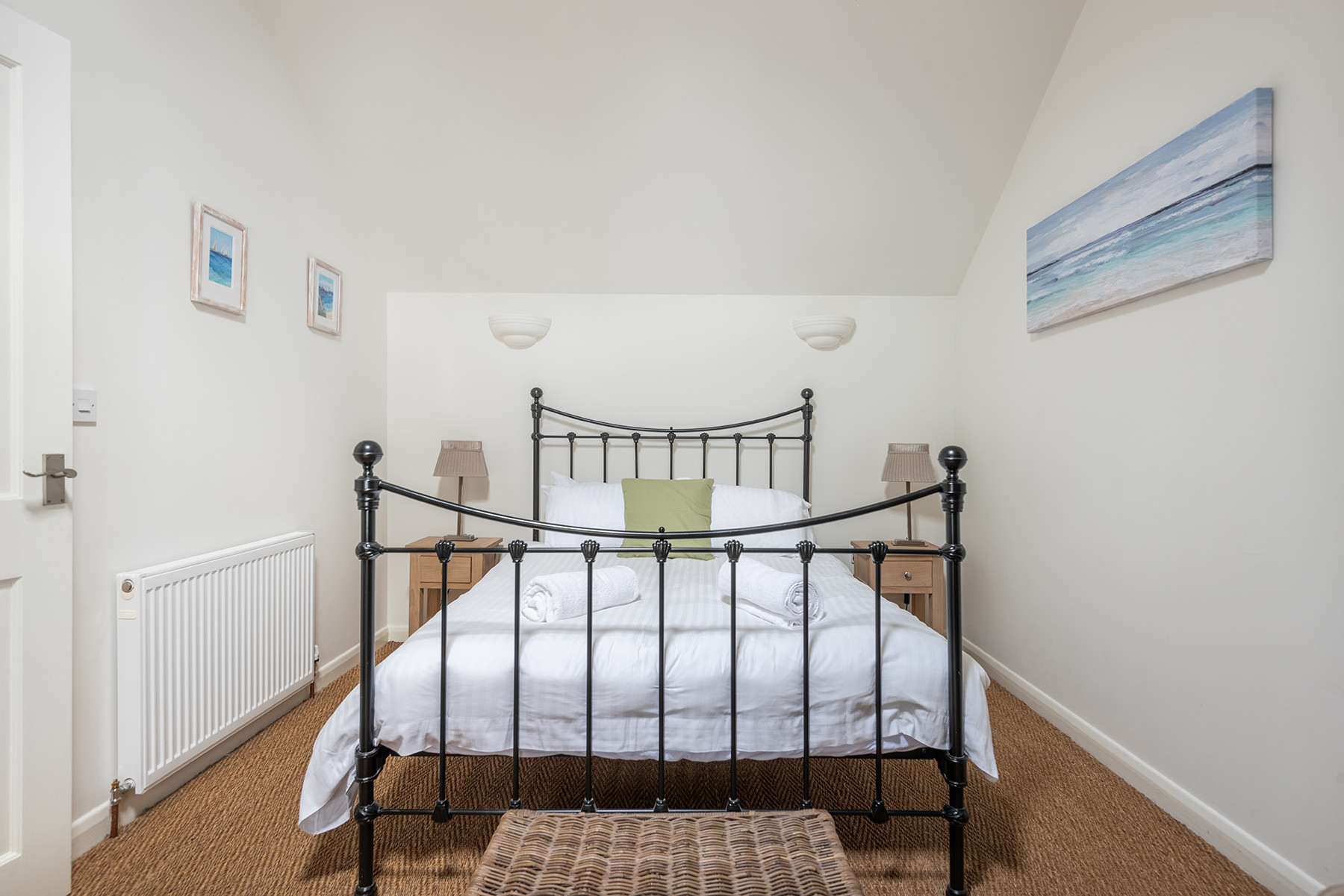 The bedroom with king size bed