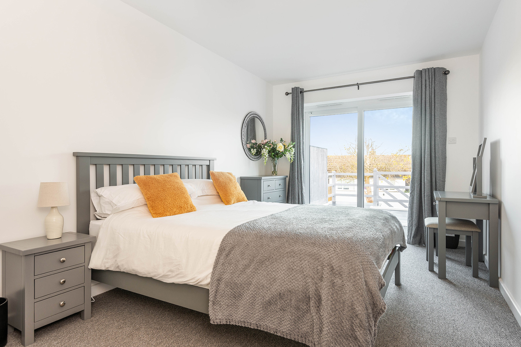 Bedroom 2 with king size bed