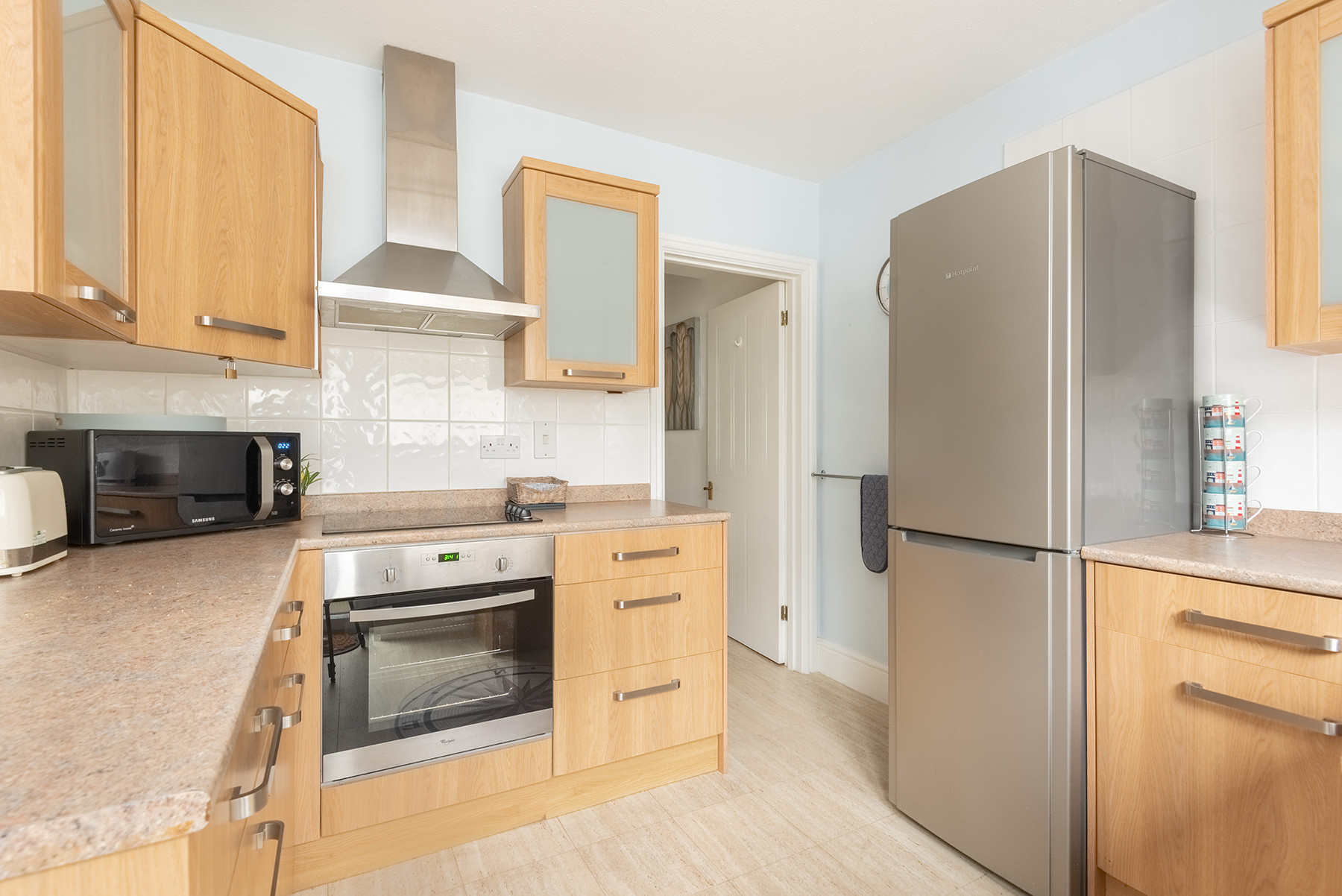 Another look at the kitchen.