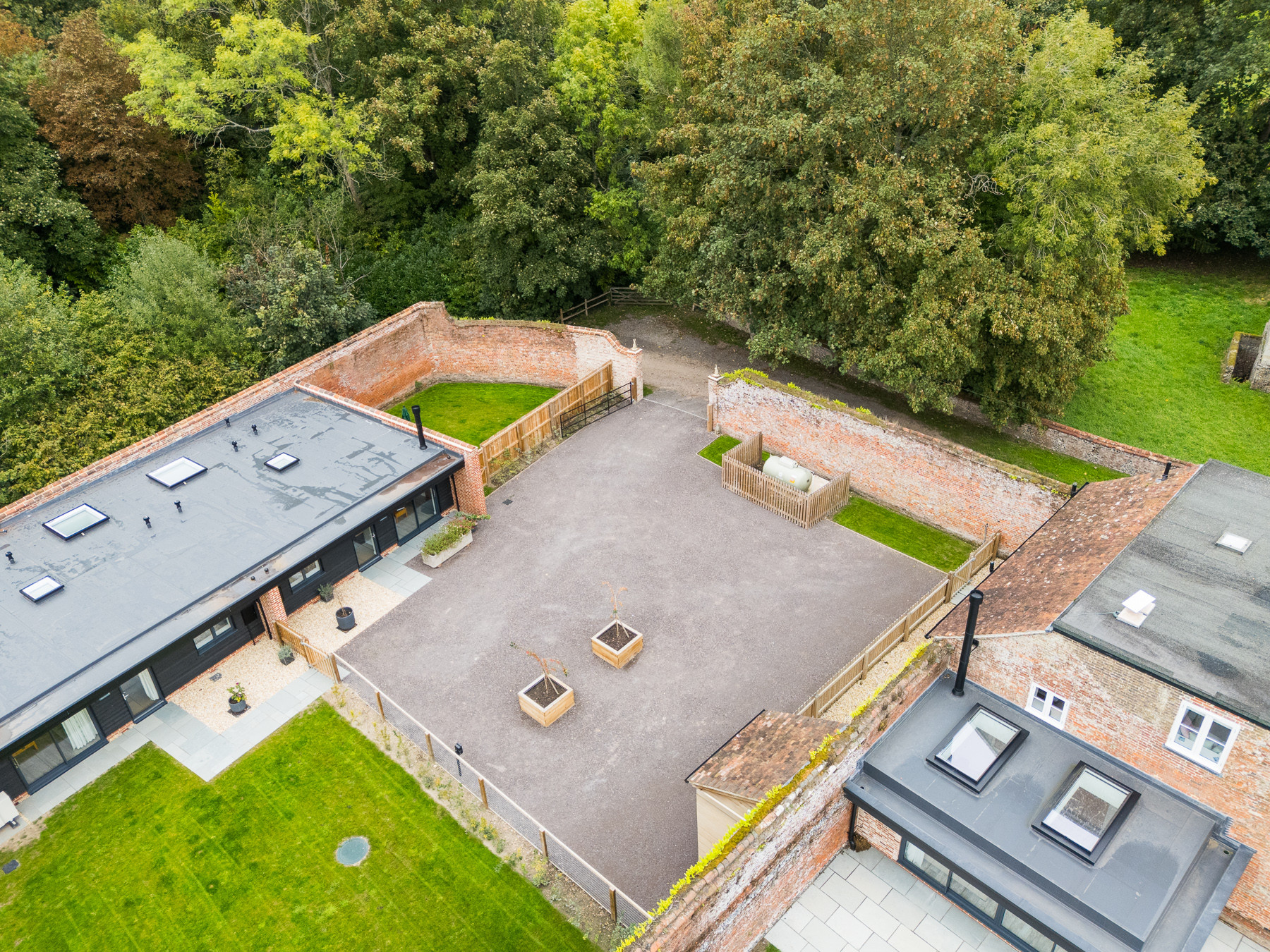 Property image 26 for THCA859