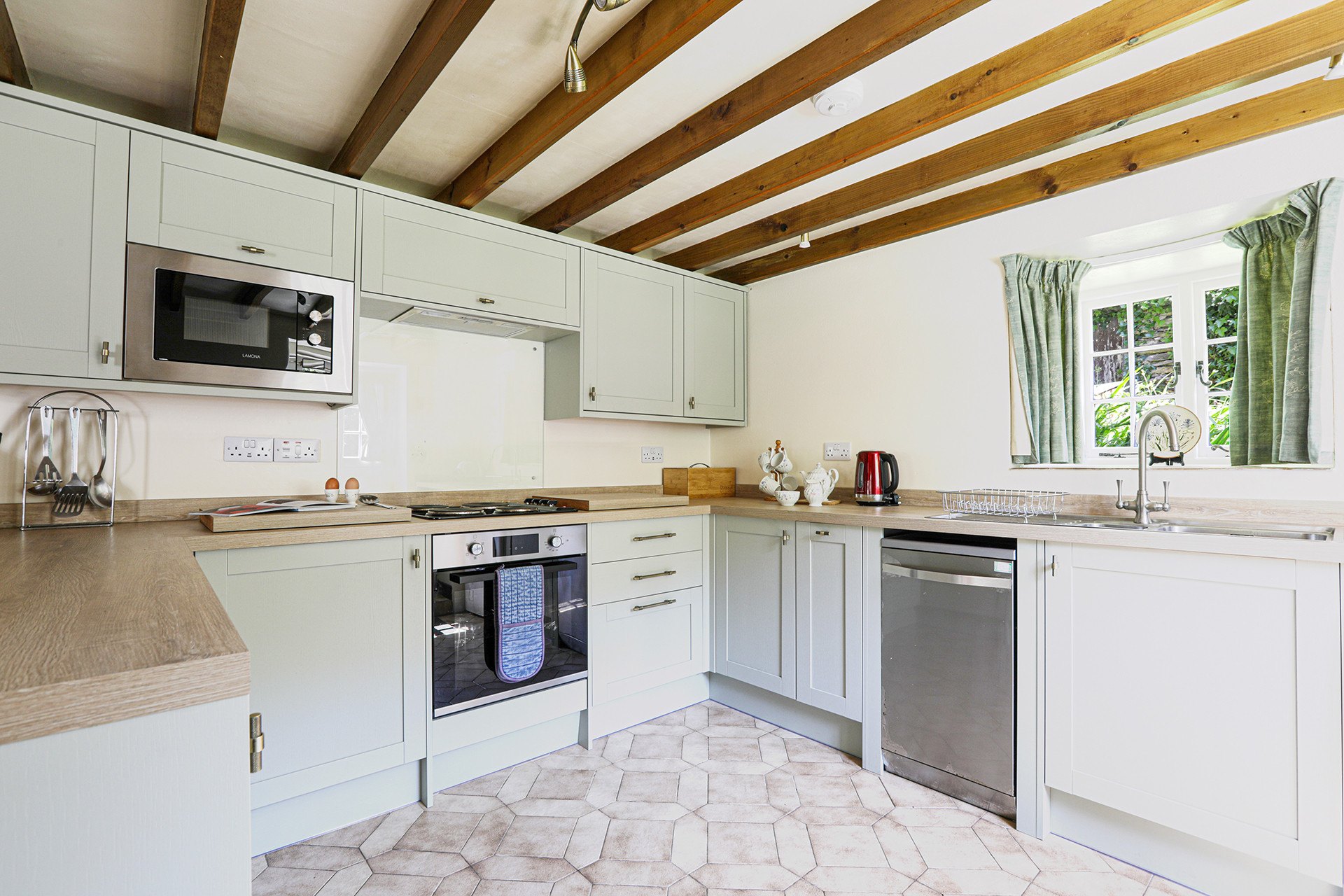 Property image 7 for THC138