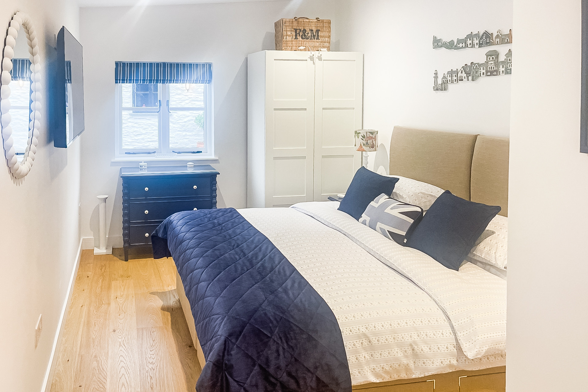 The annex bedroom with zip & link beds (double by default)