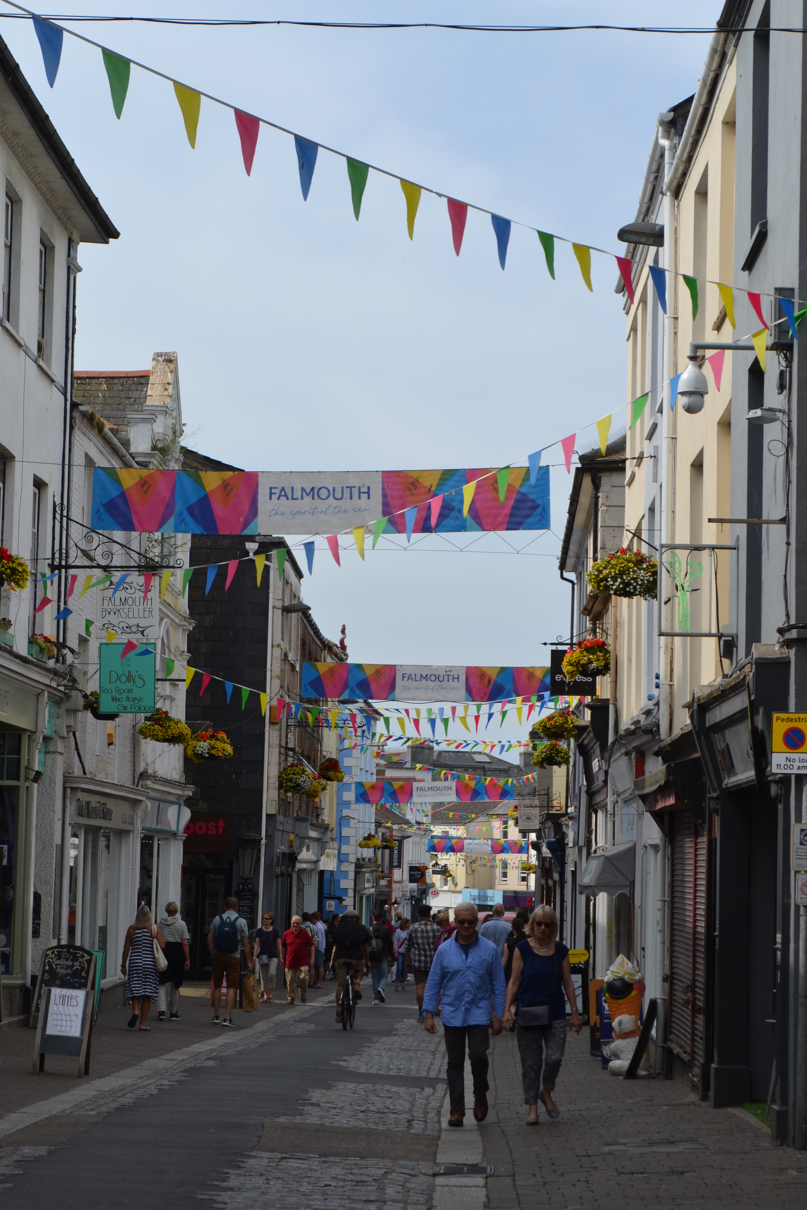 Falmouth town has an array of shops, plus a range of restaurants, cafes and art galleries.

