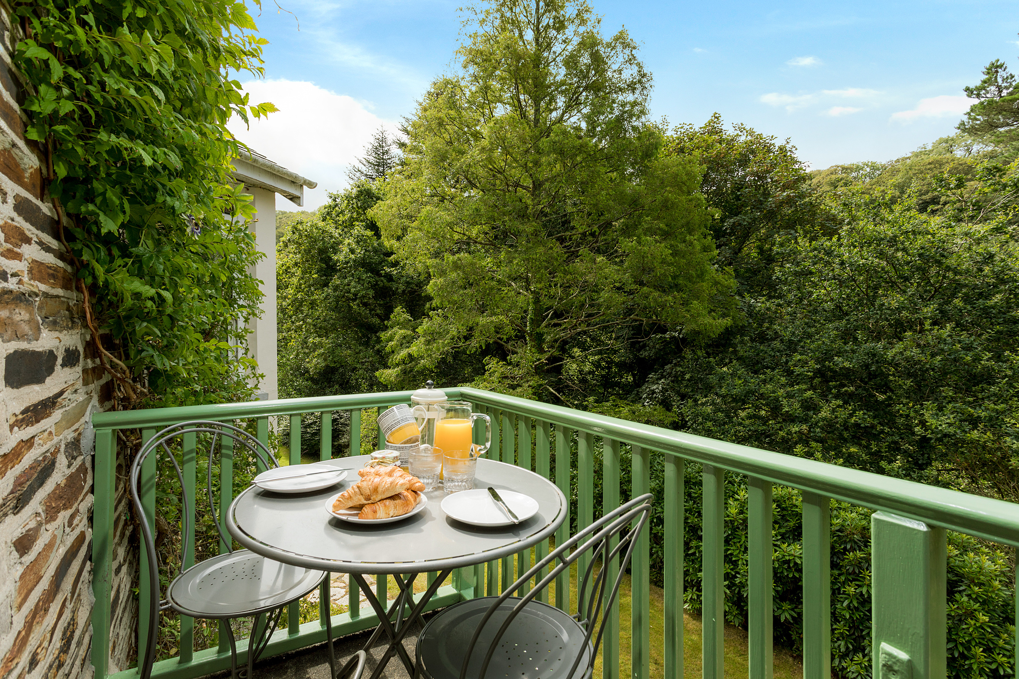 The first floor charming balcony