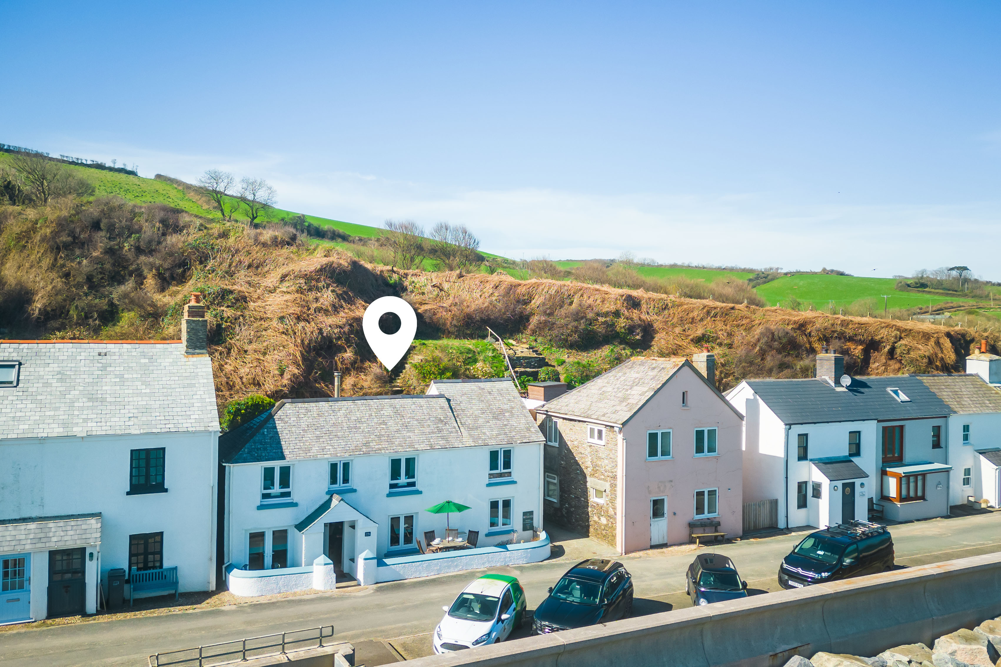 The Old Post Office, a 2 bedroom, ground floor apartment on the seafront in Beesands, South Devon