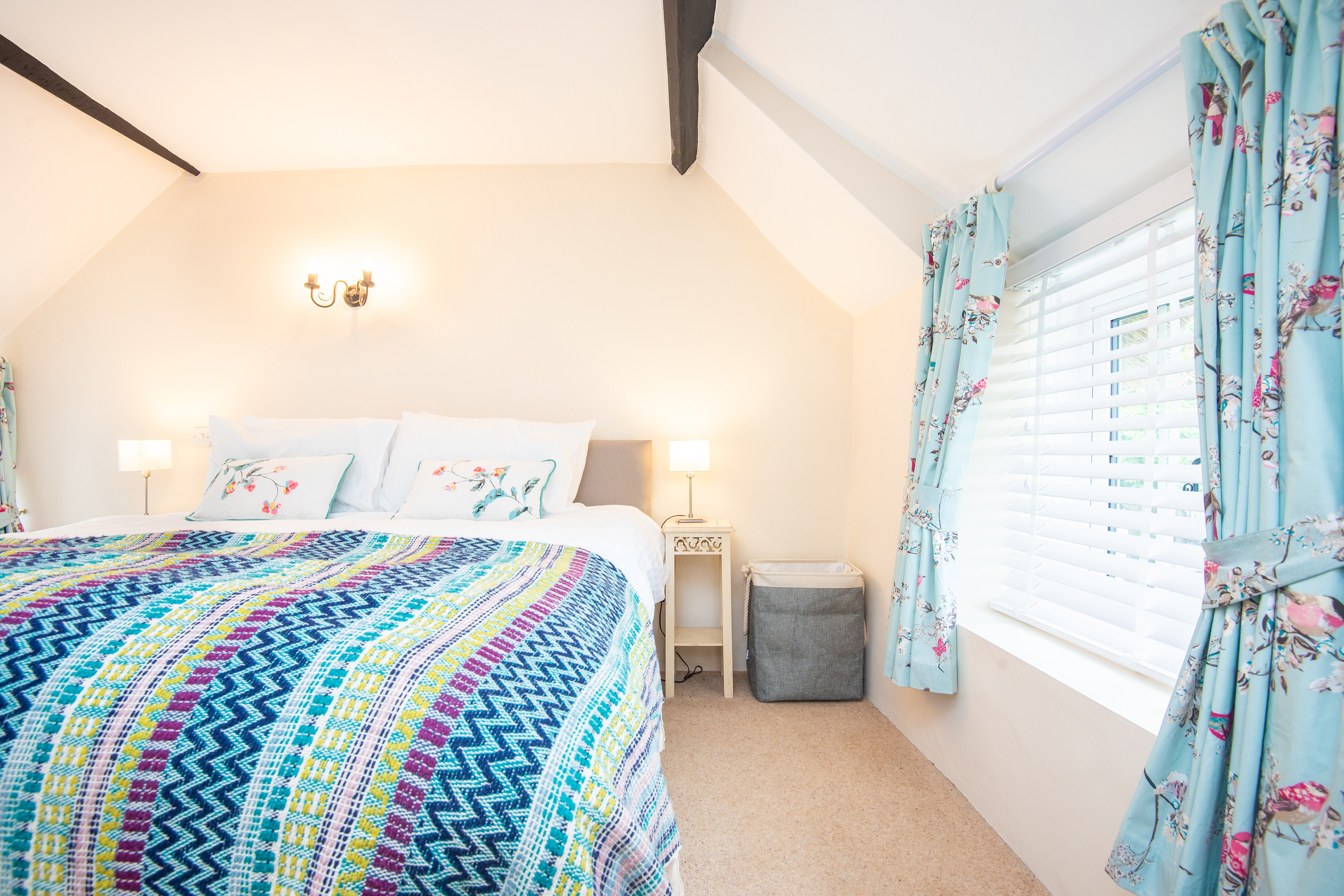 Bedroom 3 with zip link twins to make king Size bed 