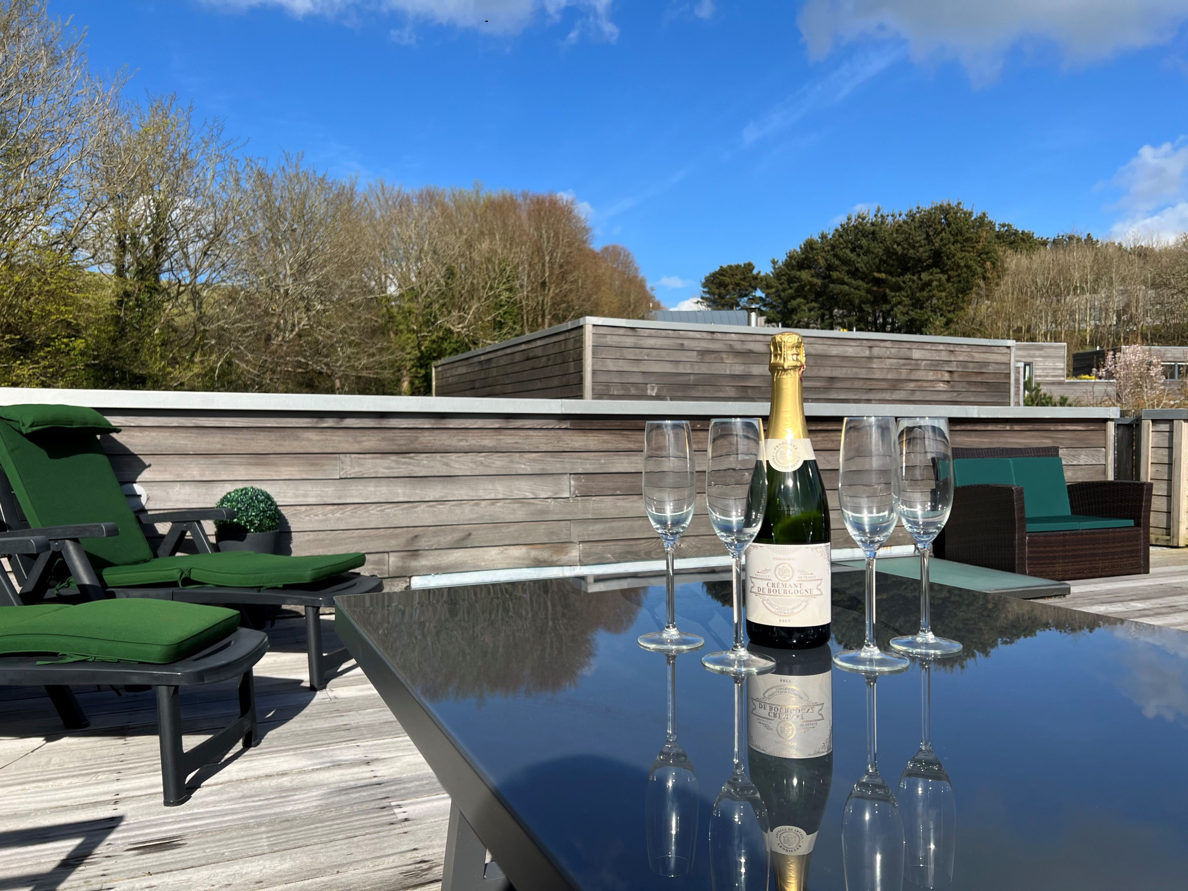 e
Roof top balcony
