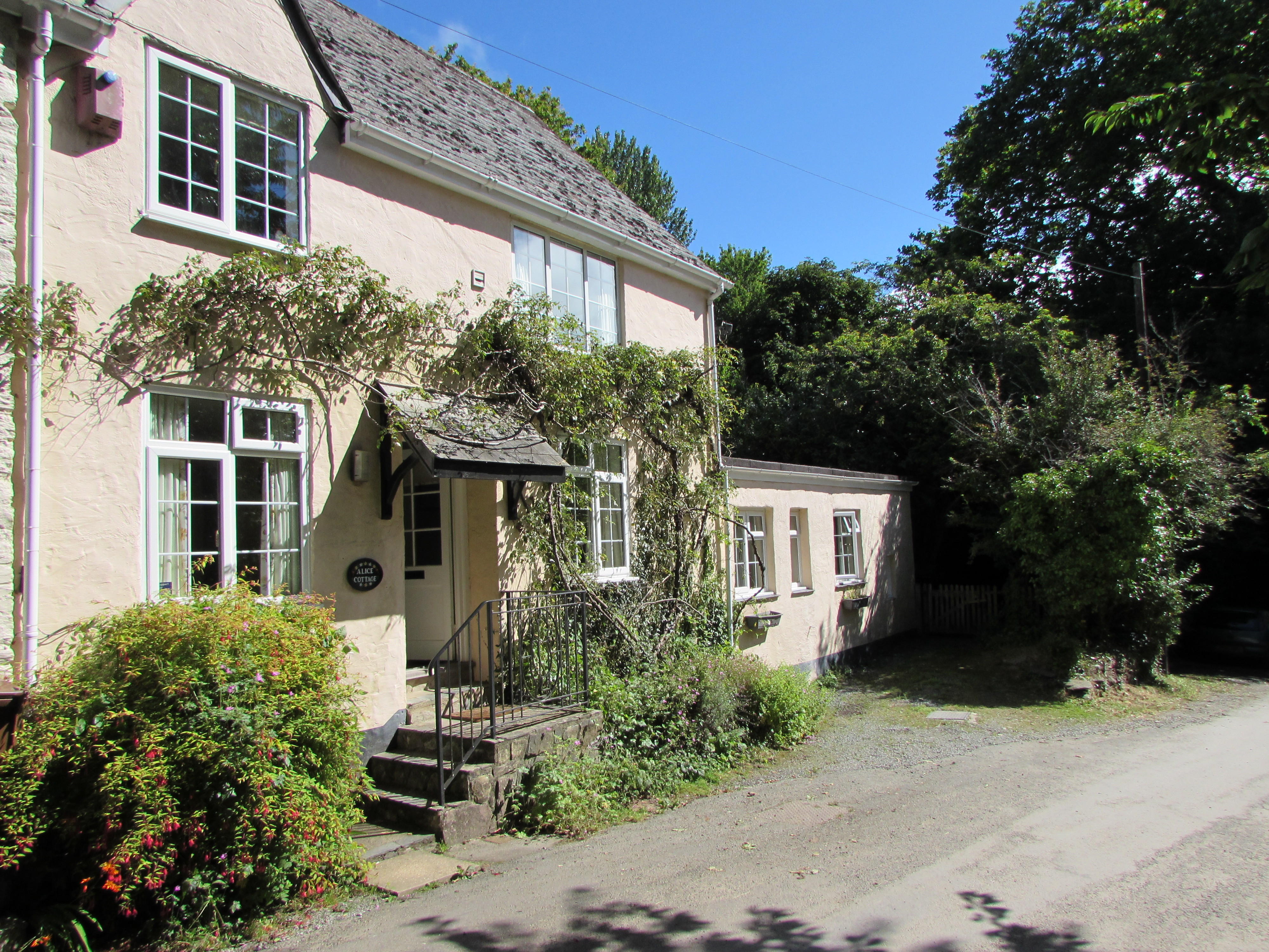 Alice Cottage 