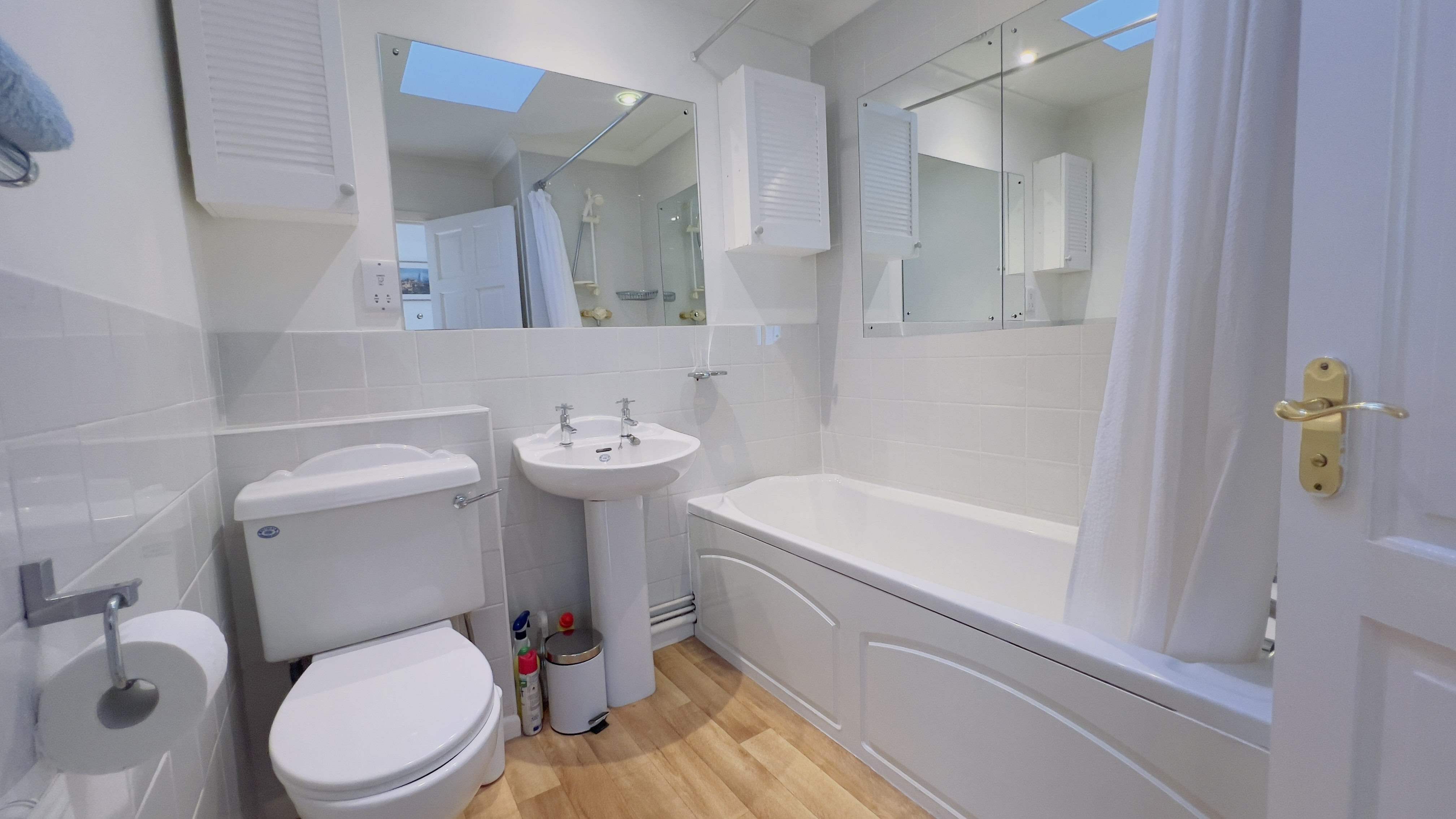 Property image 8 for THC871