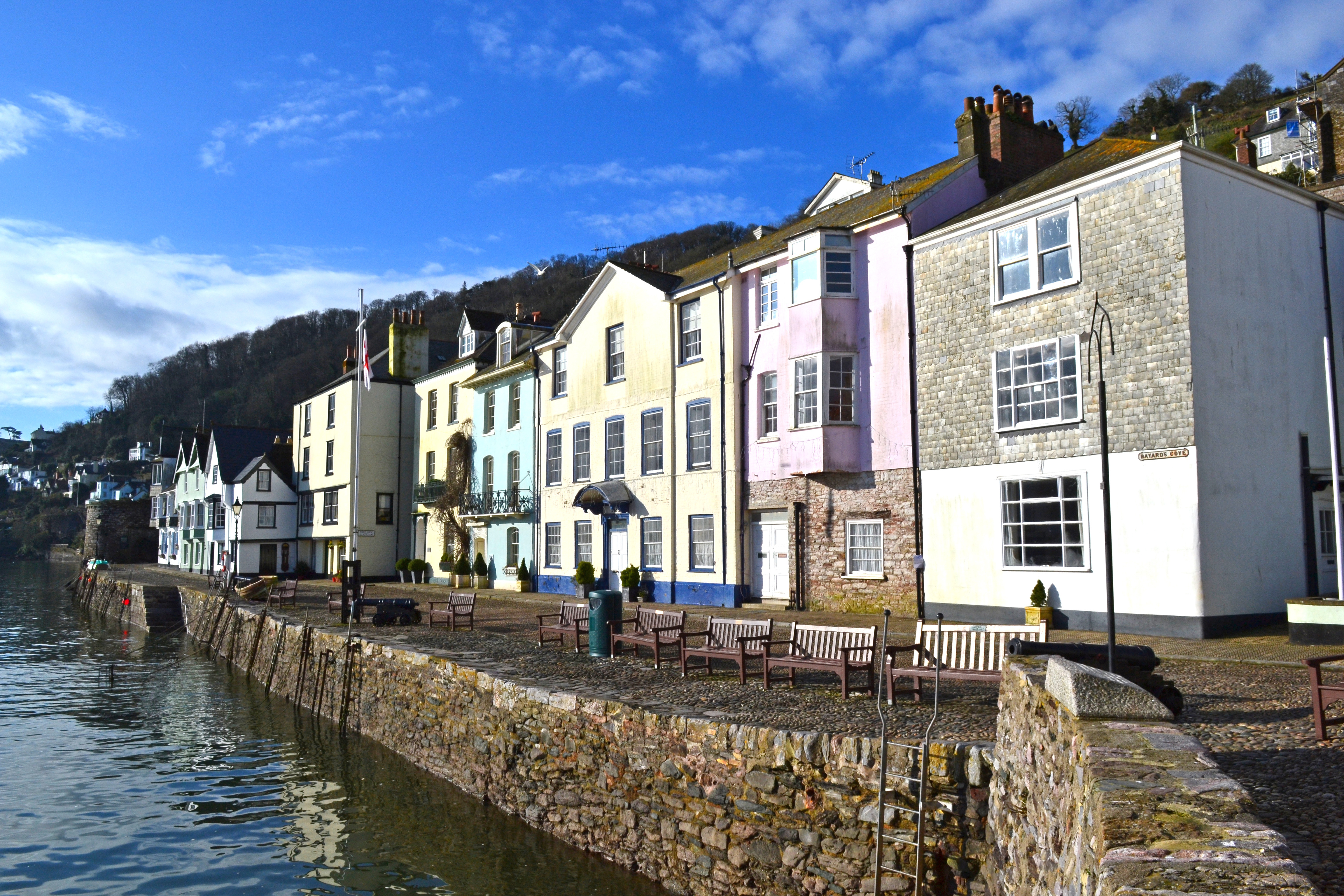 Meander through the beautiful streets of Dartmouth, just a short 3 minute ferry ride across the water