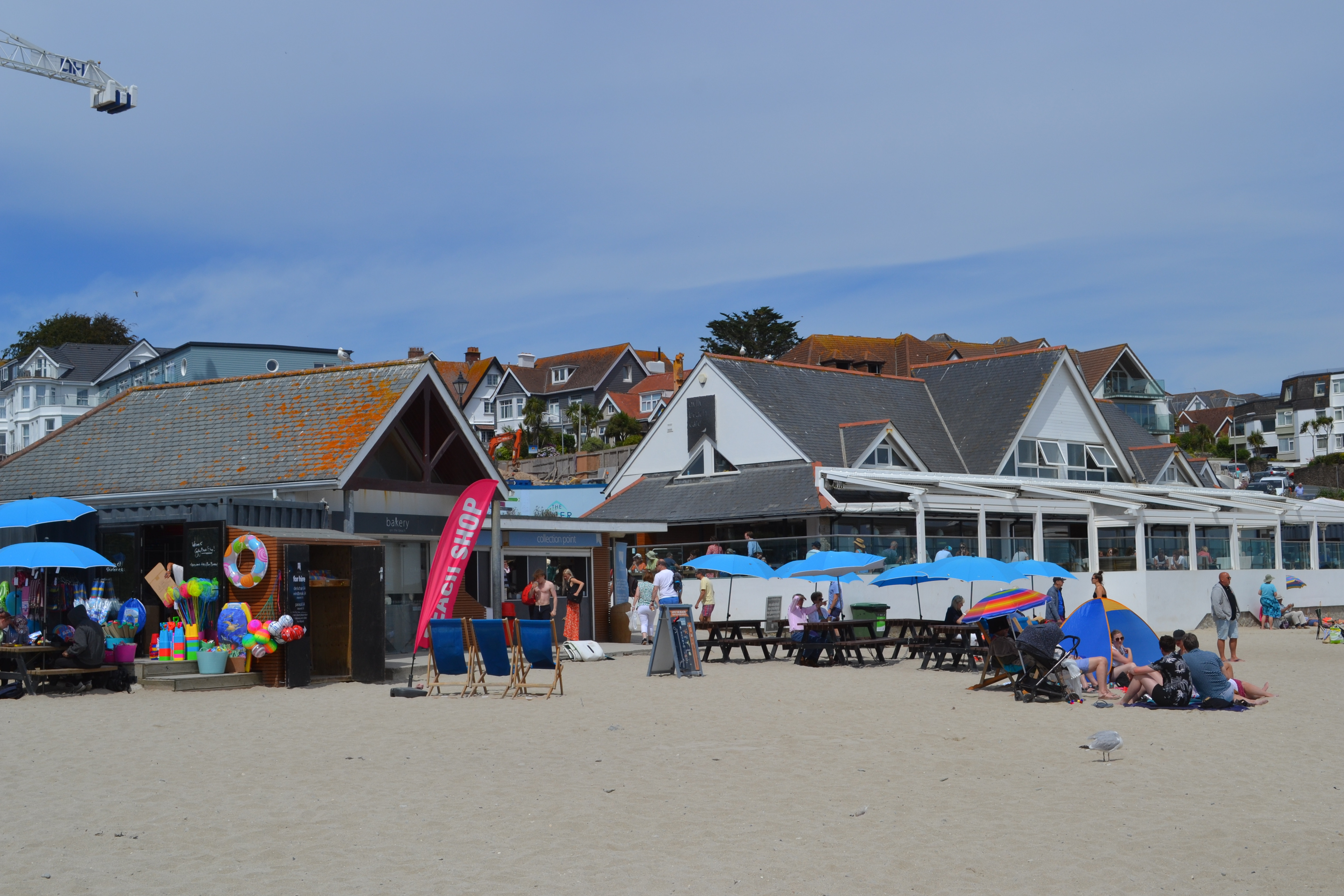 Enjoy a day out at the sandy beach at Gyllyngvase, Falmouth. There’s a shop for your buckets and spades and you should check out the Gylly Beach Cafe for delicious lunches or a coffee and cake! 