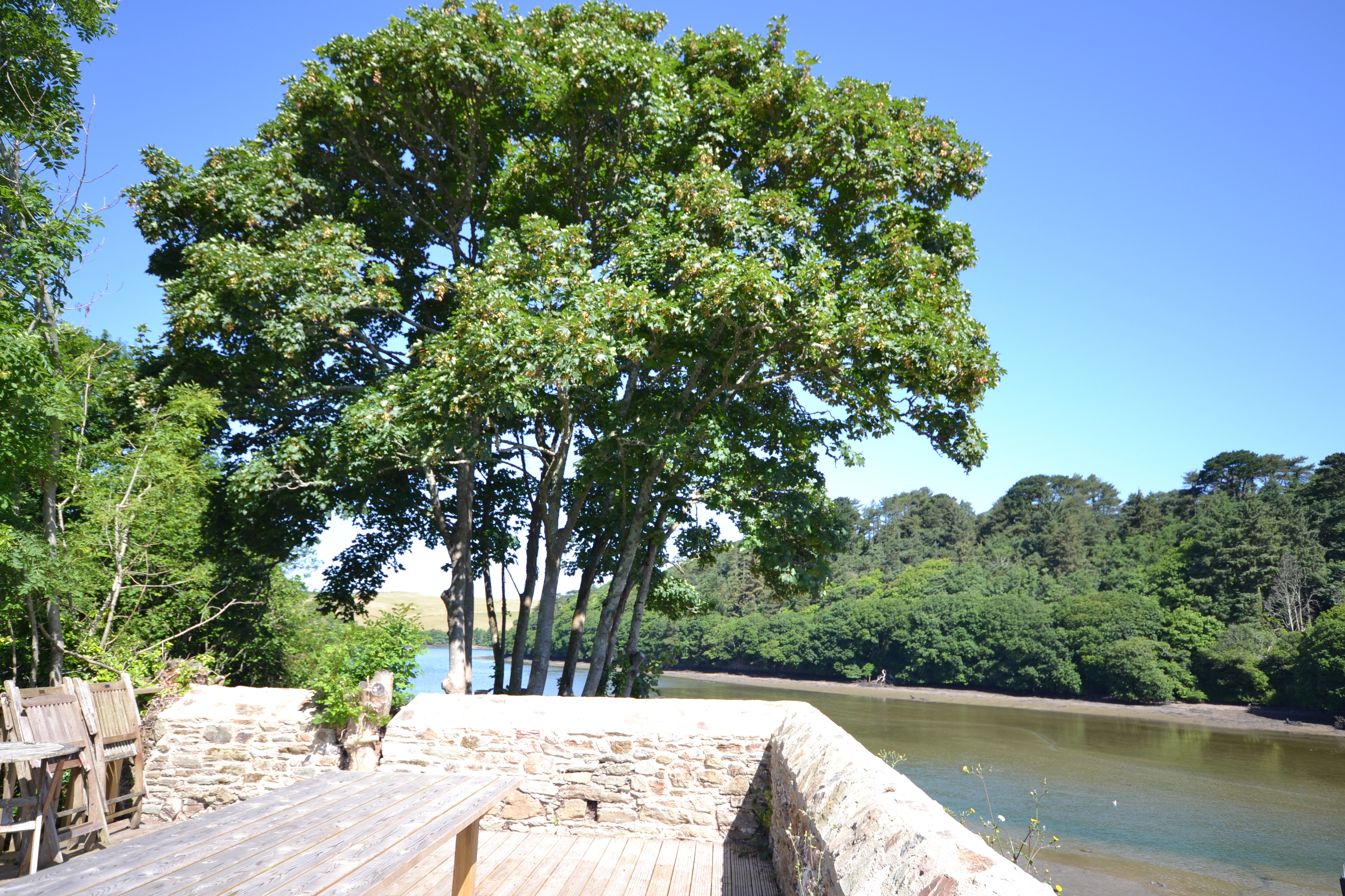 Far reaching estuary views from the lime kiln.