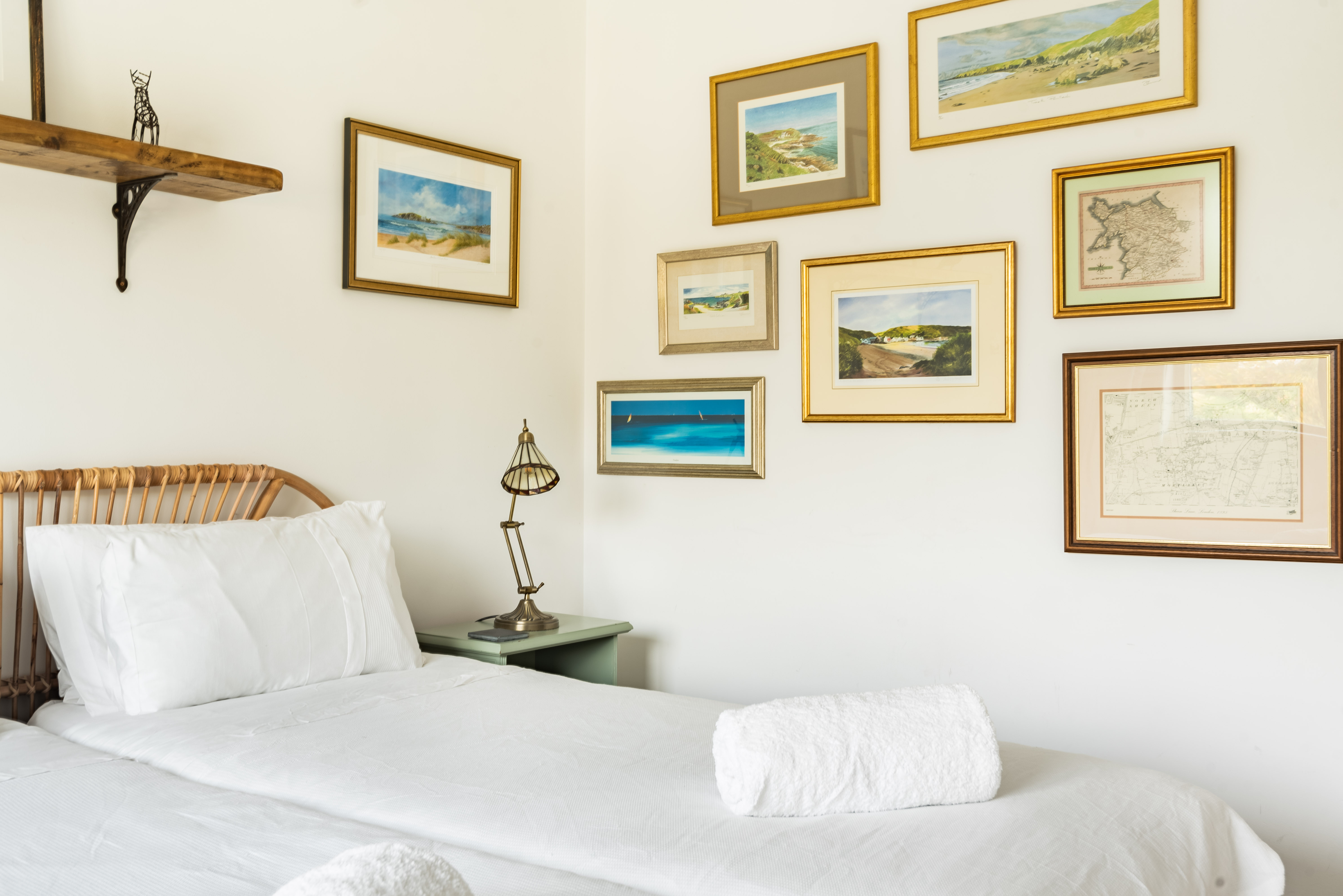 Bedroom 2 with rear garden views and twin 3' beds