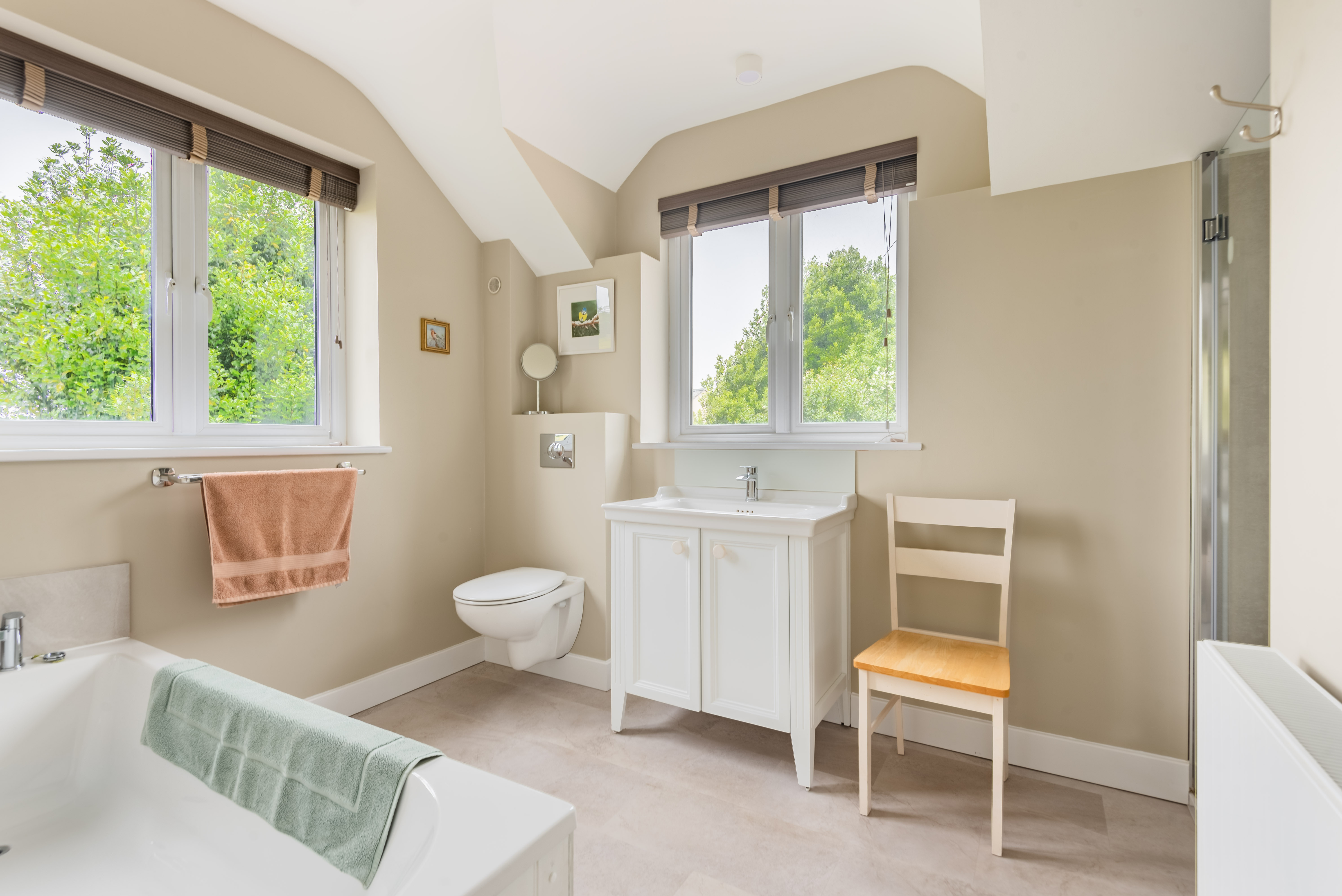 The master en suite bathroom