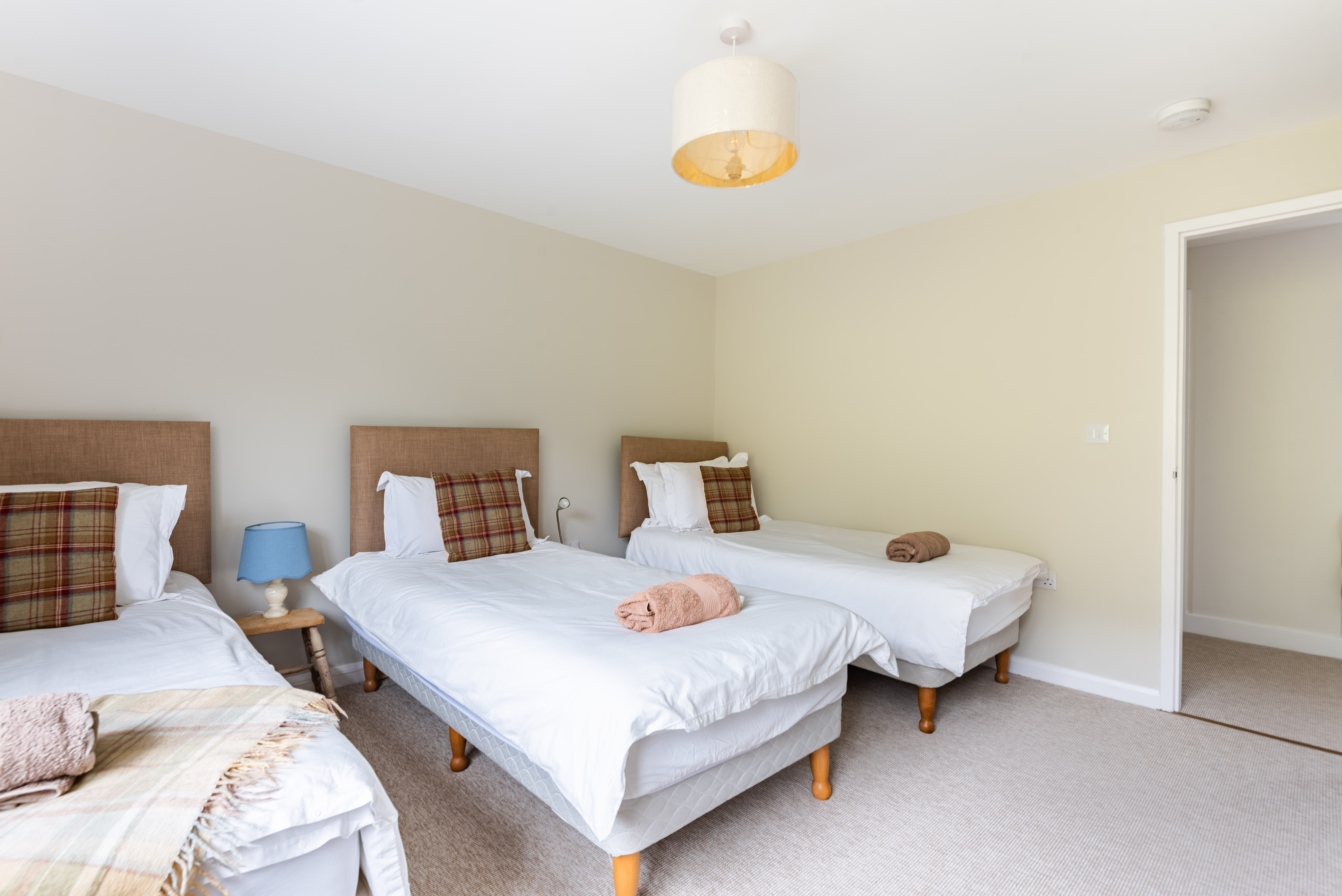 Bedroom 3 with 3 single beds