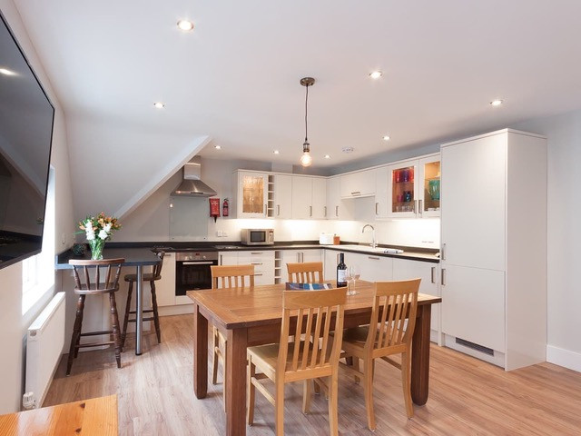 Open plan kitchen/diner