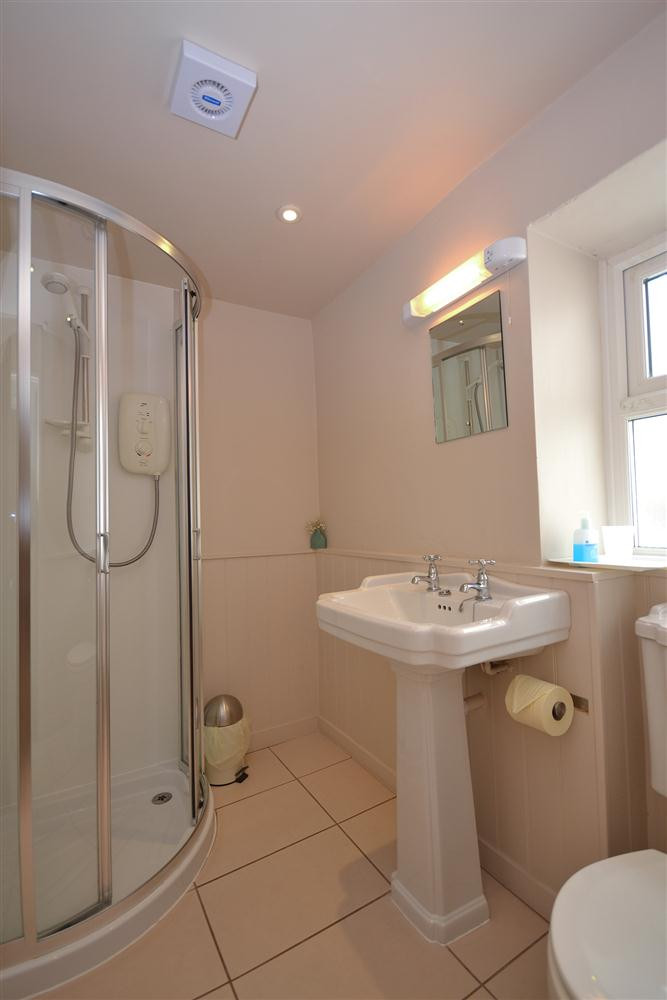Beach Cottage Image 16