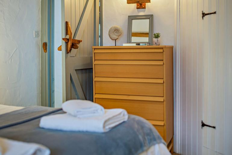 Bedroom continued
